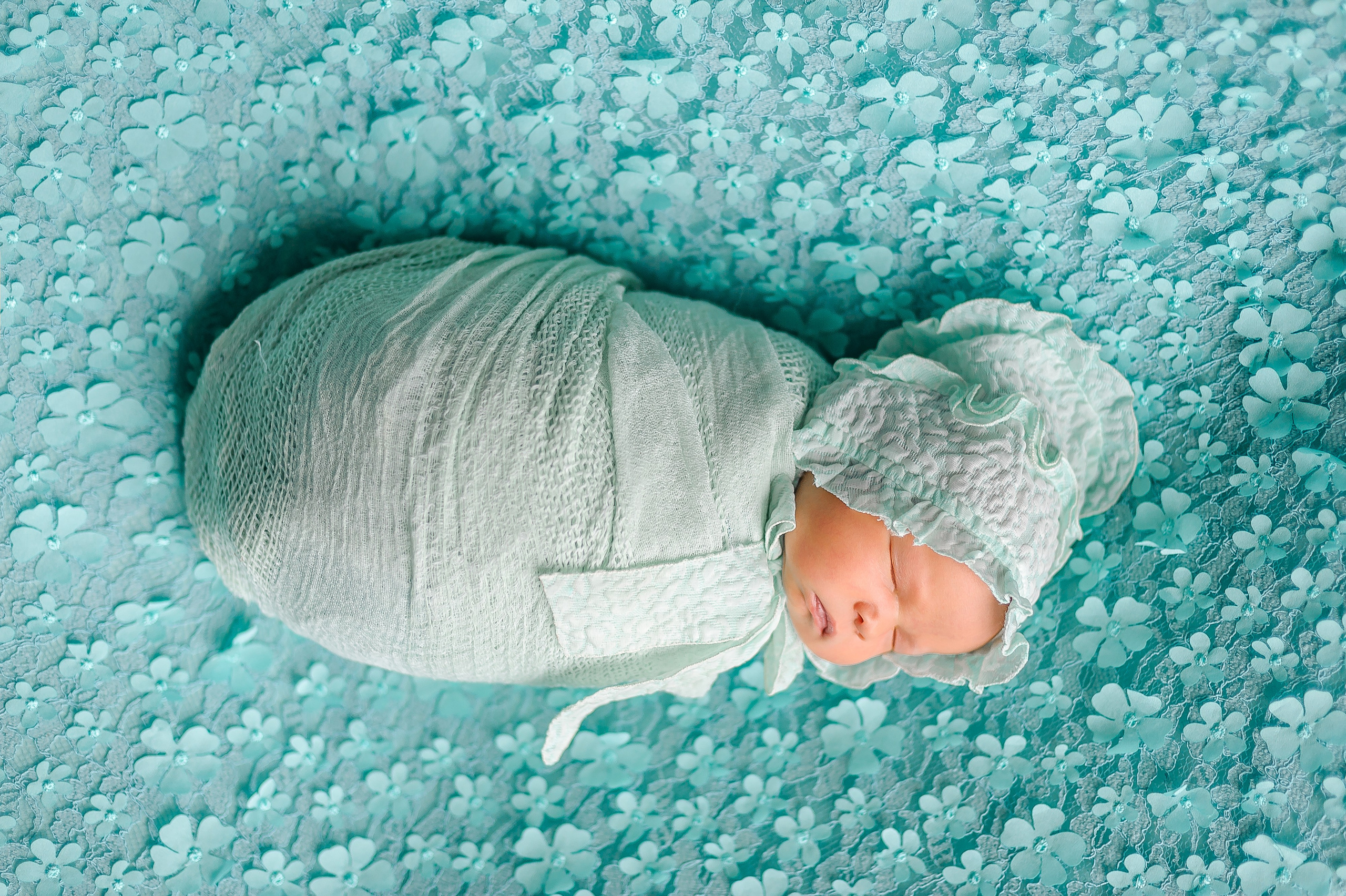 Анюта, 6 дней. Фотограф новорождённых в Йошкар-Оле Ильмира Сидоркина