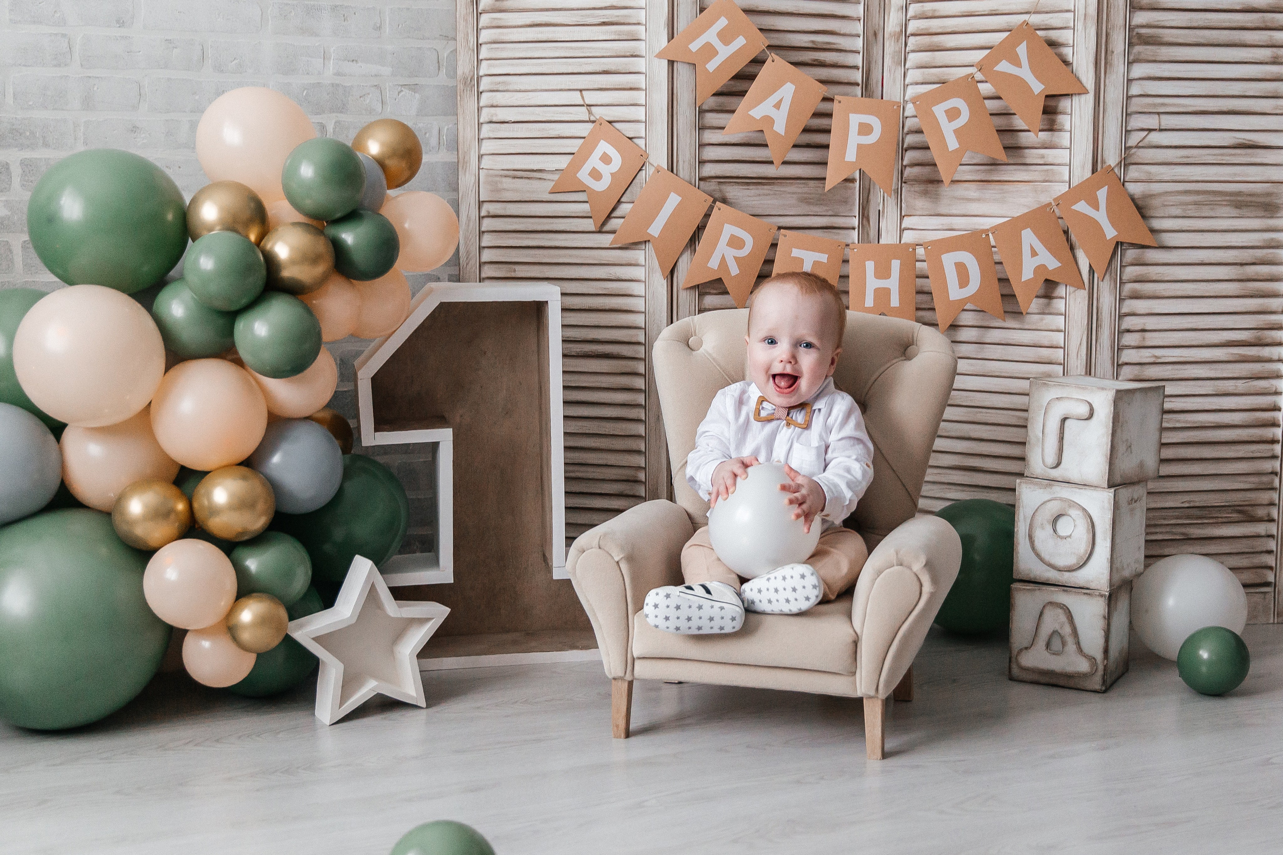 С шарами. Детский фотограф, выпускные альбомы в Нижнем Новгороде Бодягина Мария