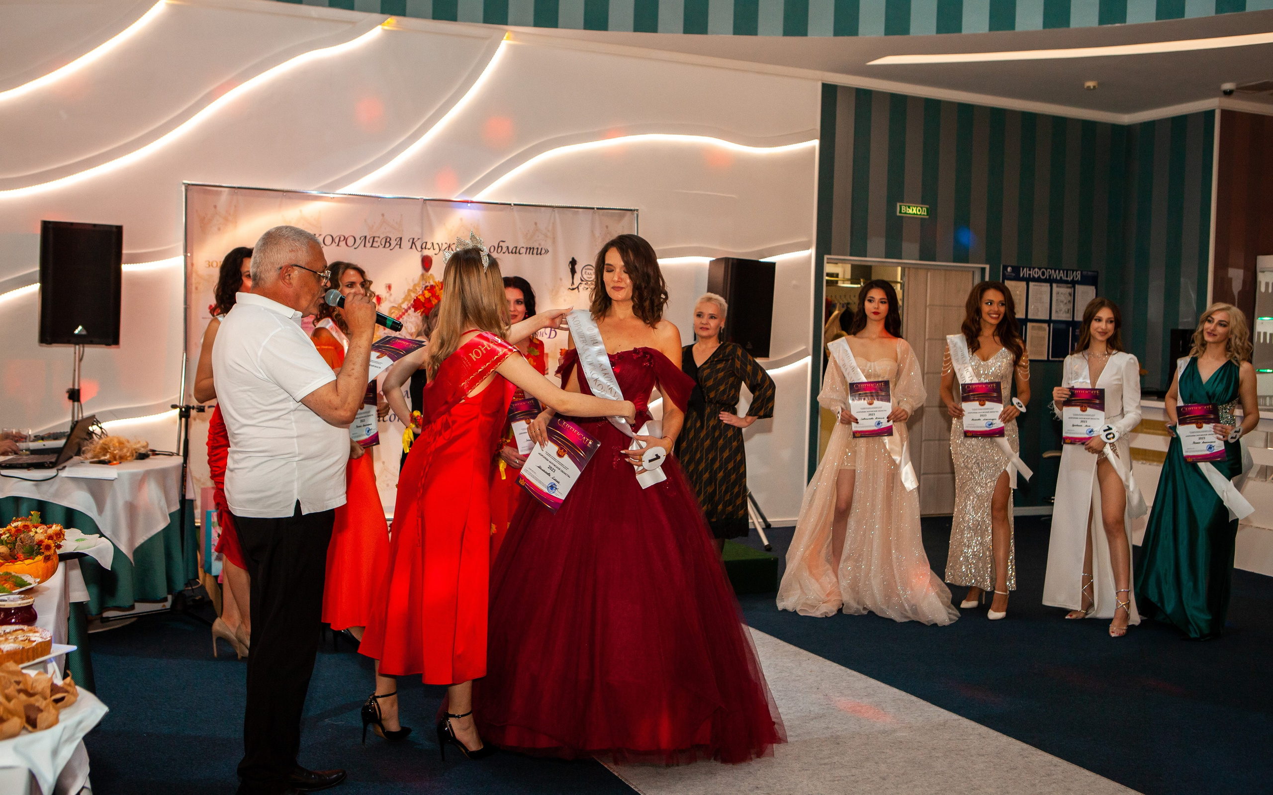 Королева Калужской области. Репортажный, семейный, свадебный, портретный фотограф