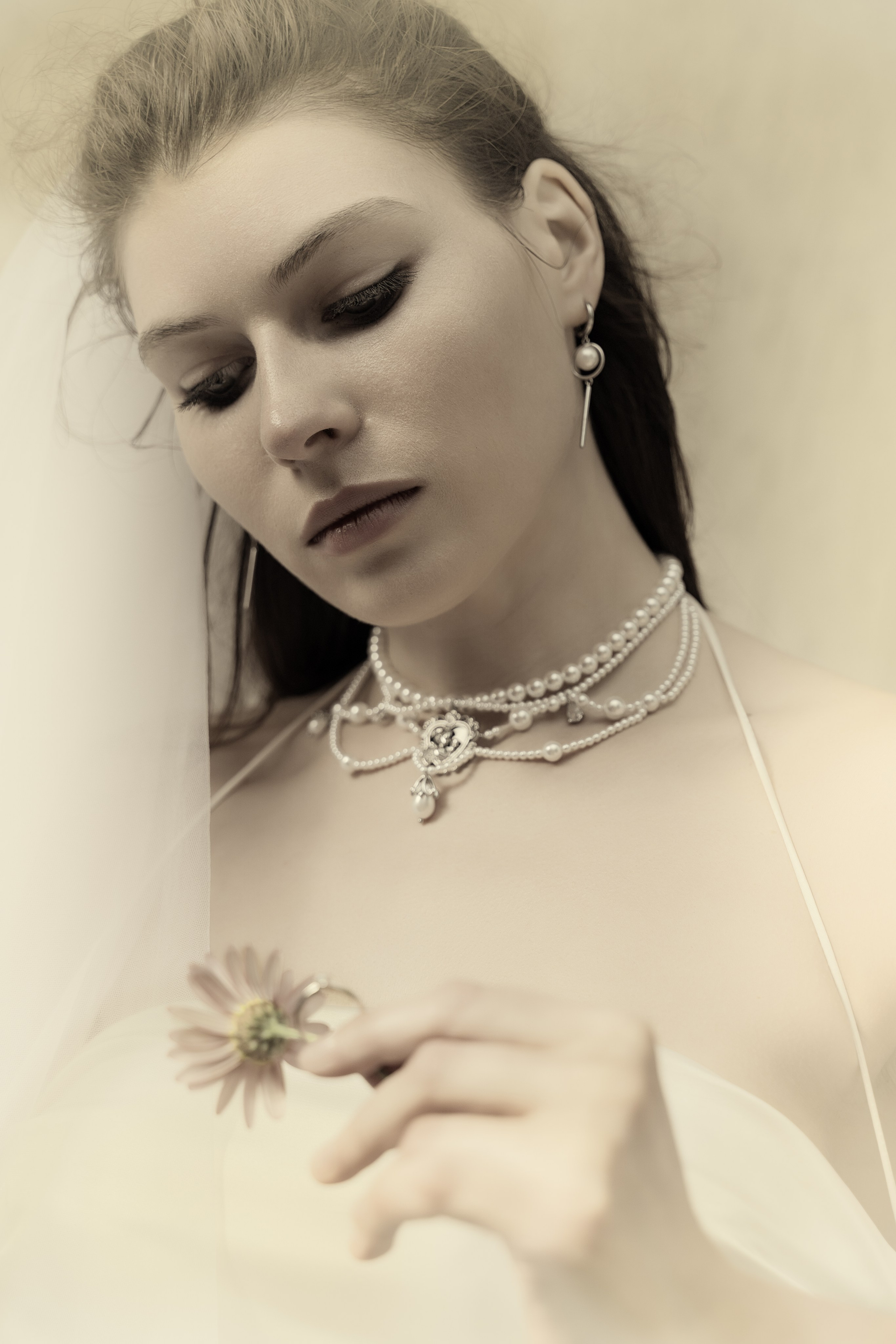 СБЕЖАВШАЯ НЕВЕСТА (история в каждом кадре). Главная