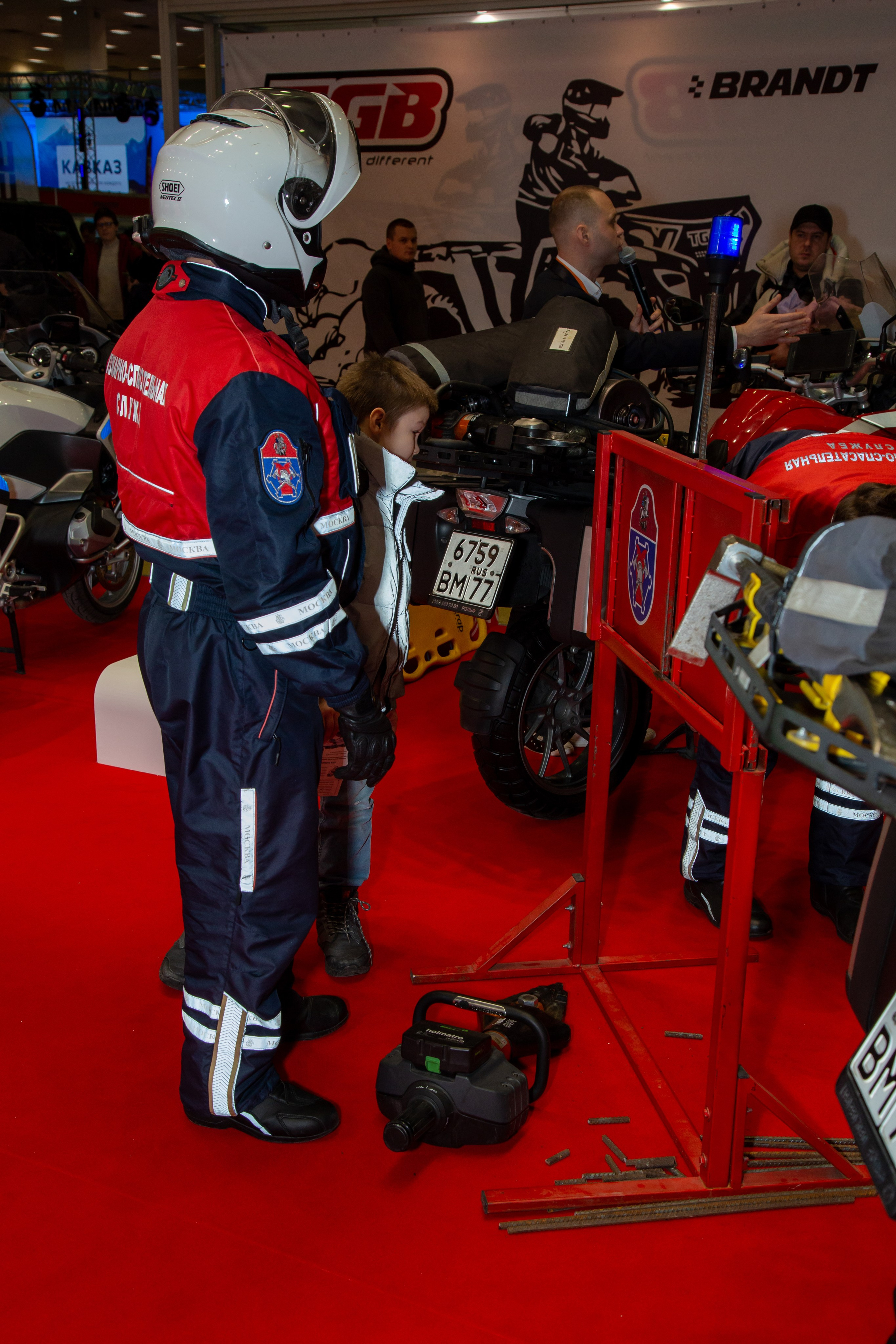 Фотопрогулка по выставке Поехали 2022. «Студия DRONAVT`s» — видеосъёмка и фотография г. Москва