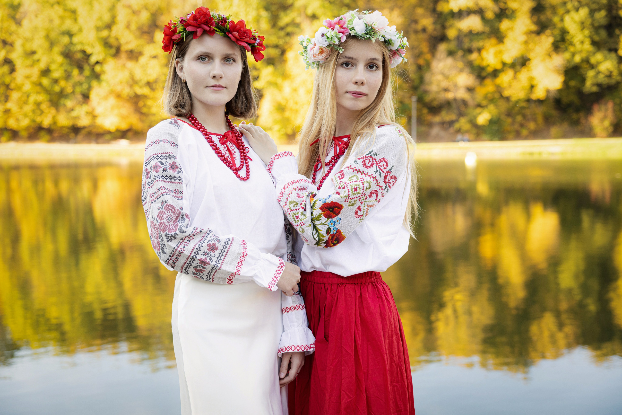 Женская фотосессия с цветами в студии. Фотограф Лабутина Александра. Фотограф | Нижний Новгород | Александра Лабутина