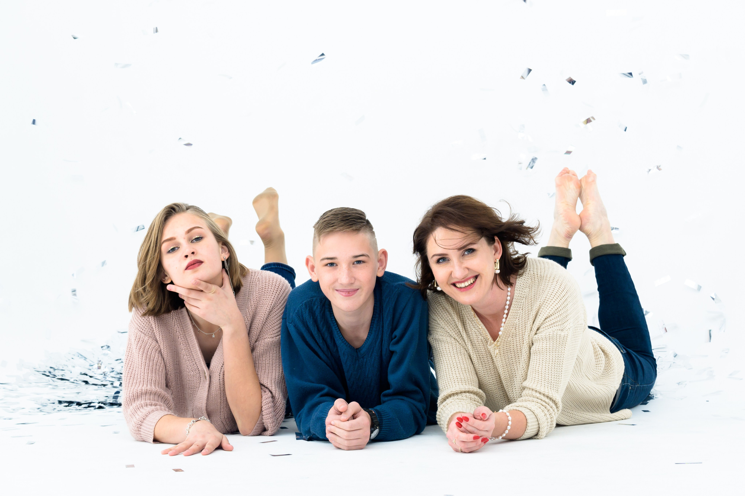 Katya and the family. Fotograf Dmitrii Donets