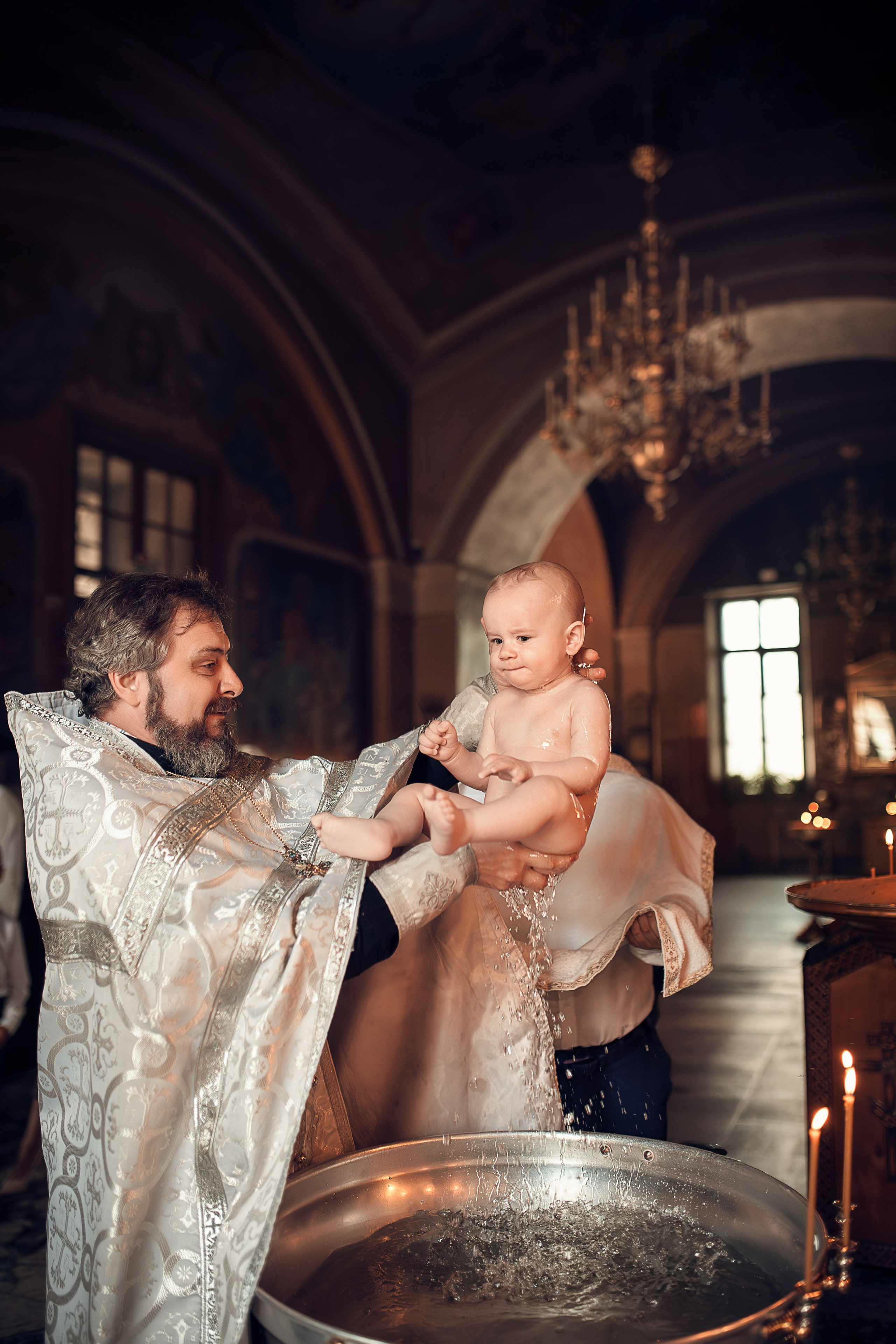Фотосъемка крещения младенца в Москве