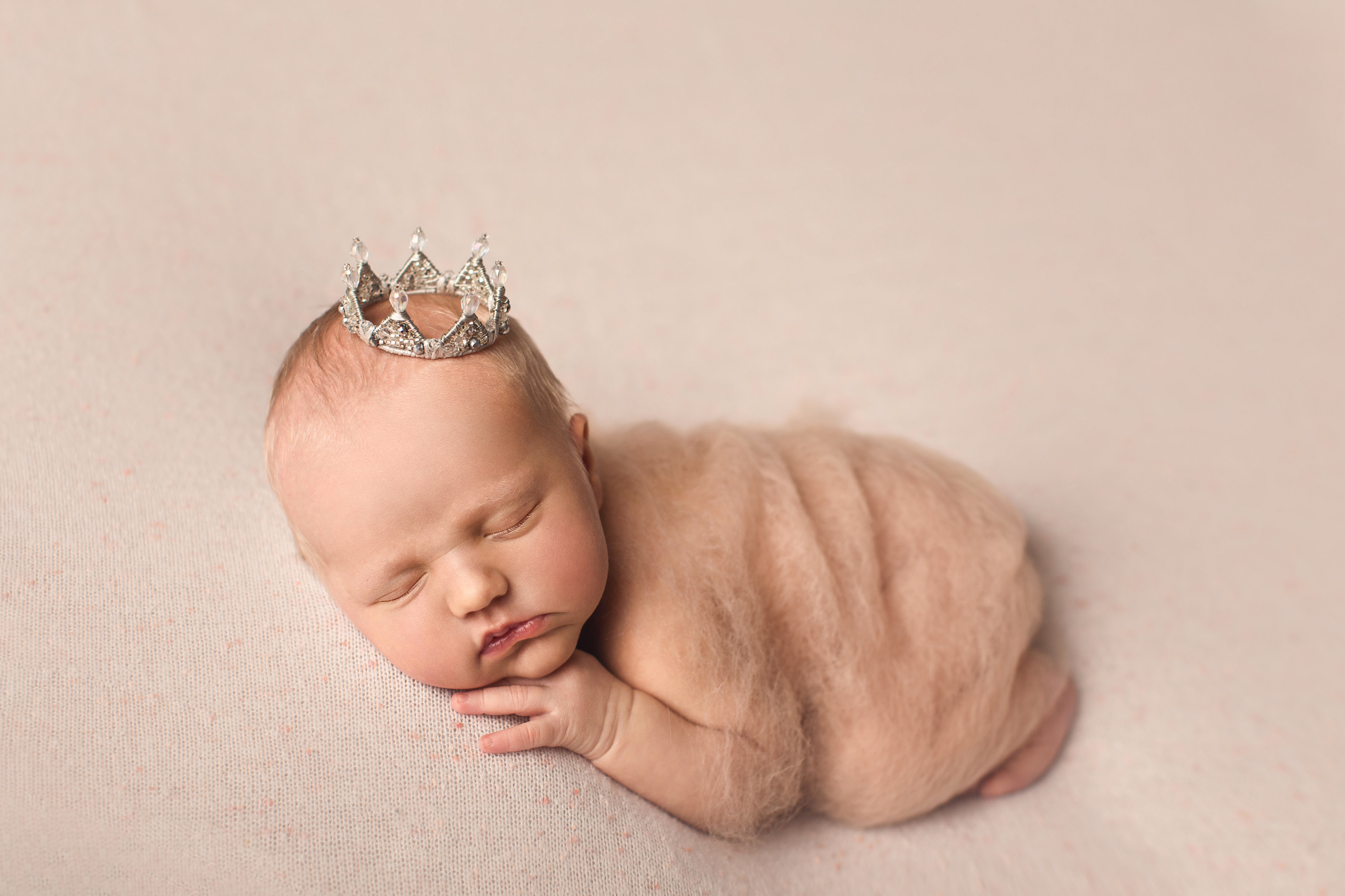 Девочки. Фотограф беременности, новорождённых и деток до года в Актау