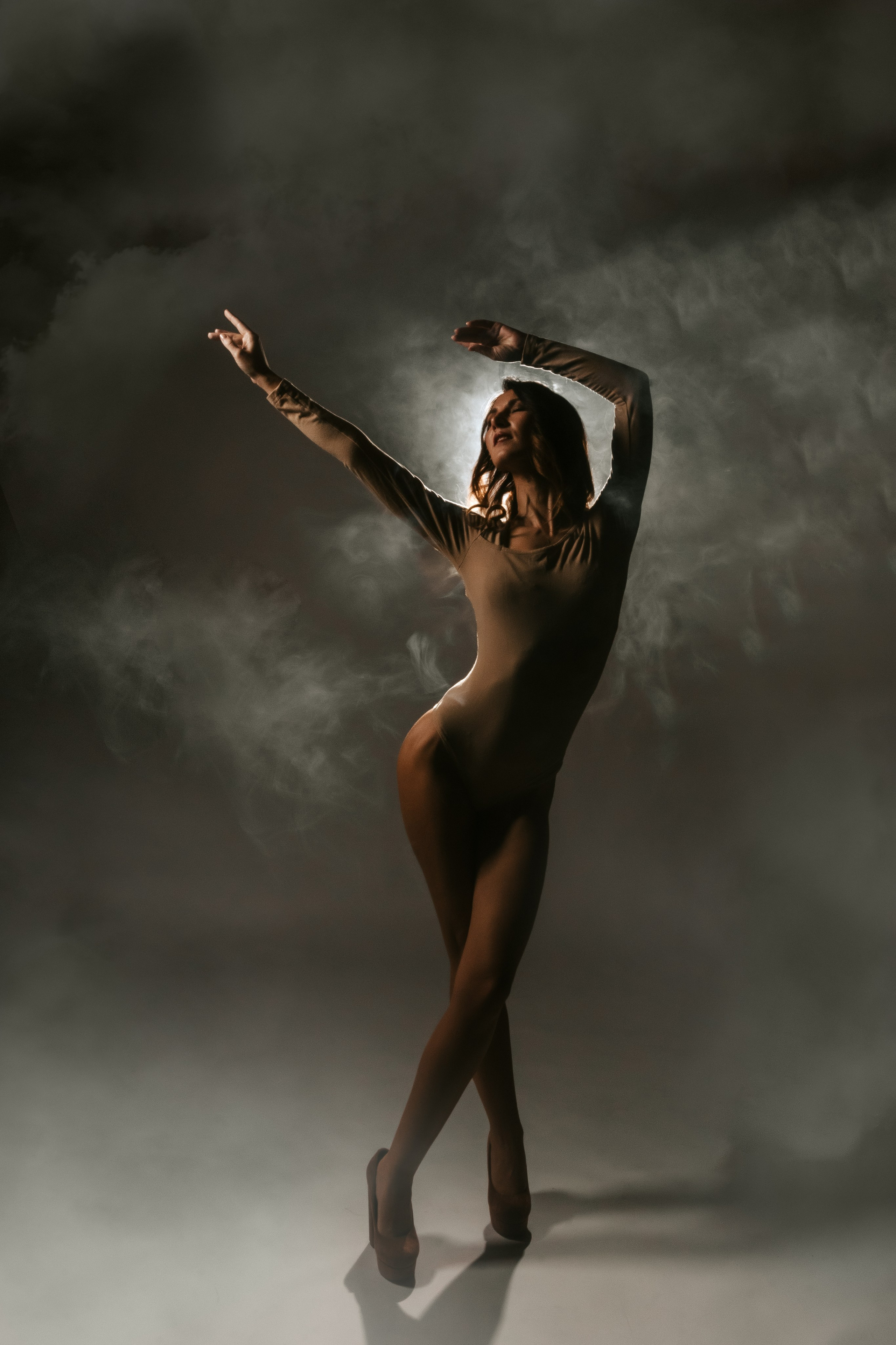 Съемки в студии. Индивидуальные, семейные, студийные съемки в Серпухове и за пределами