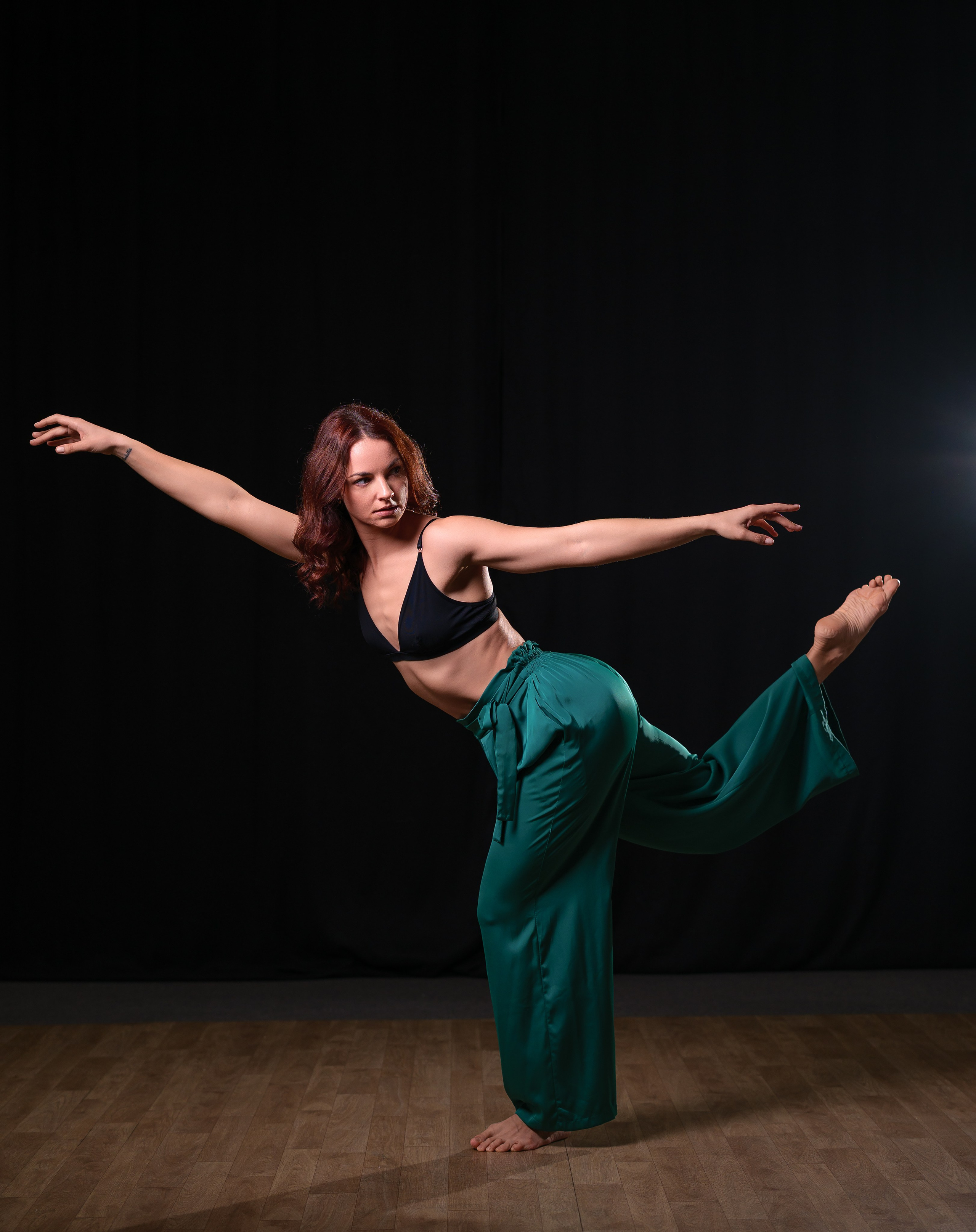 Dance MARIA. Сайт фотограф в Керчи Кислый Юрий