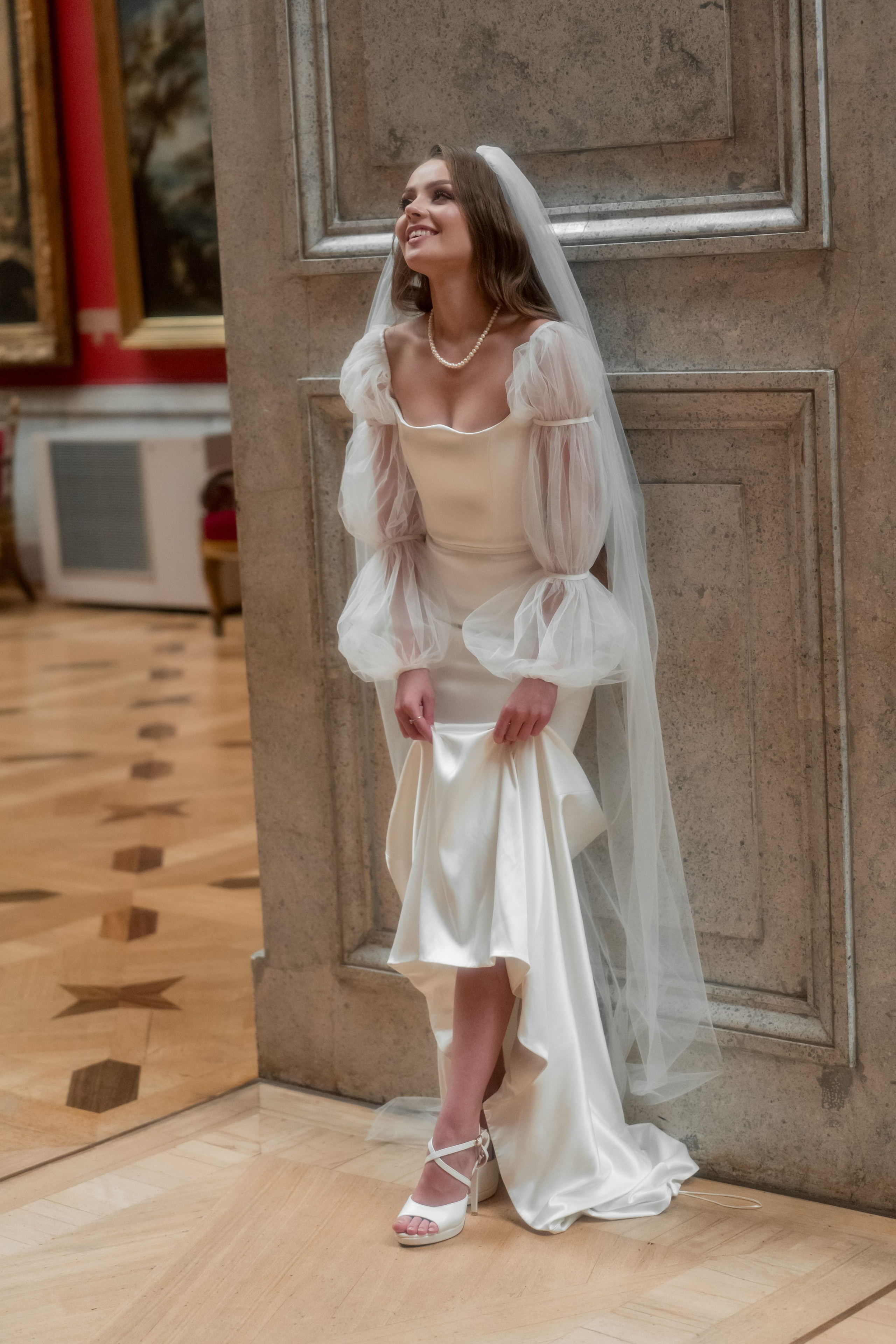 Фотосессия в Эрмитаже упрекрасно передаст Ваш стиль свадьбы!