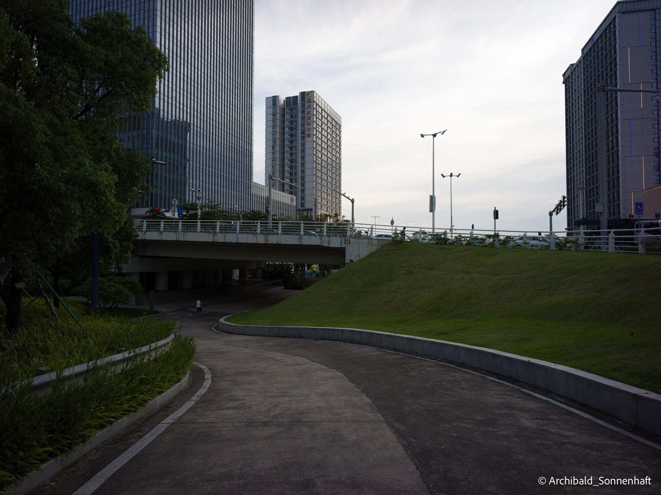 Office environs. Photographer in Guangzhou, China. Archibald Sonnenhaft