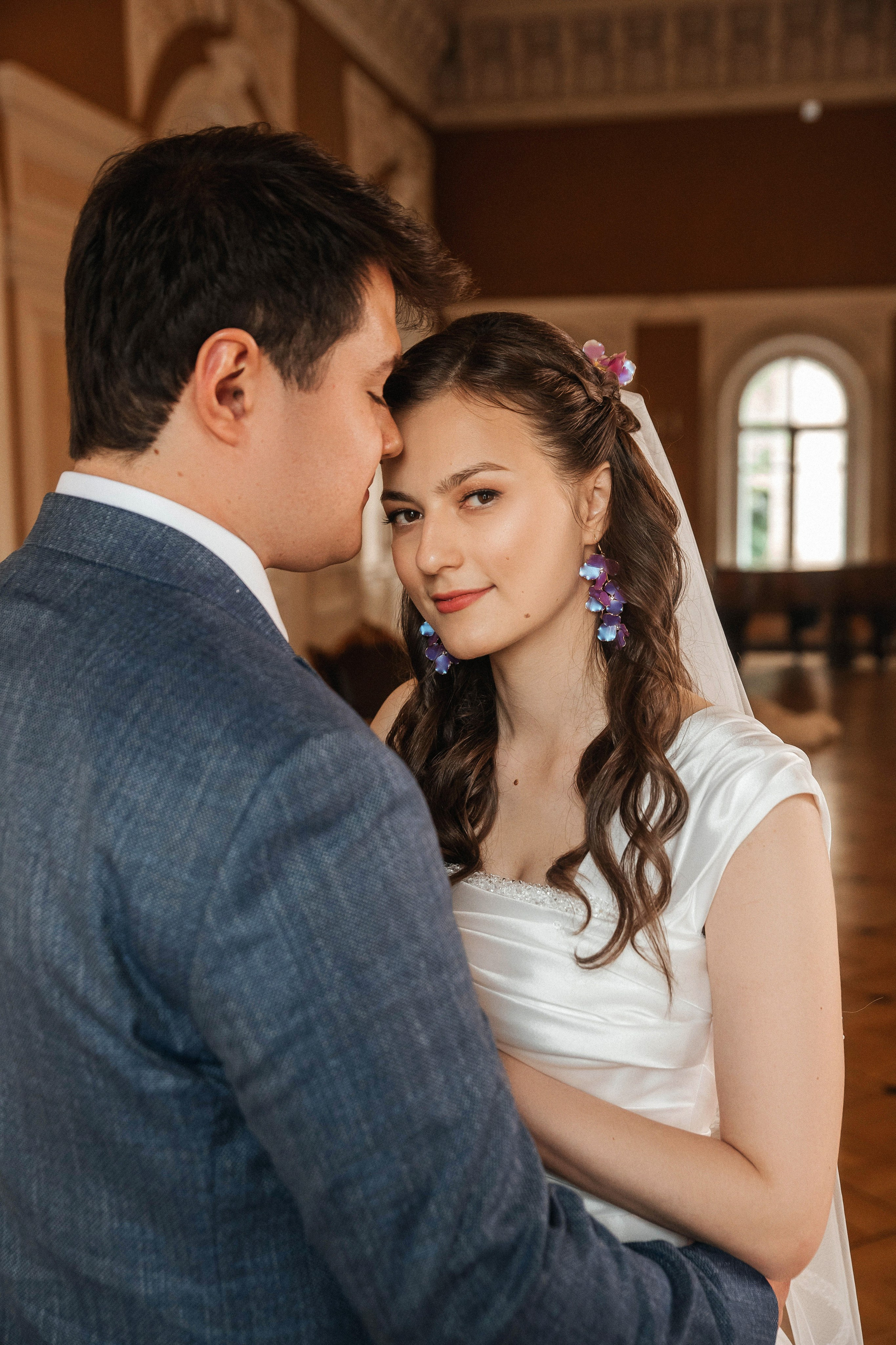 Свадебная фотосессия в исторической фотостудии. Свадебный и семейный фотограф в Москве