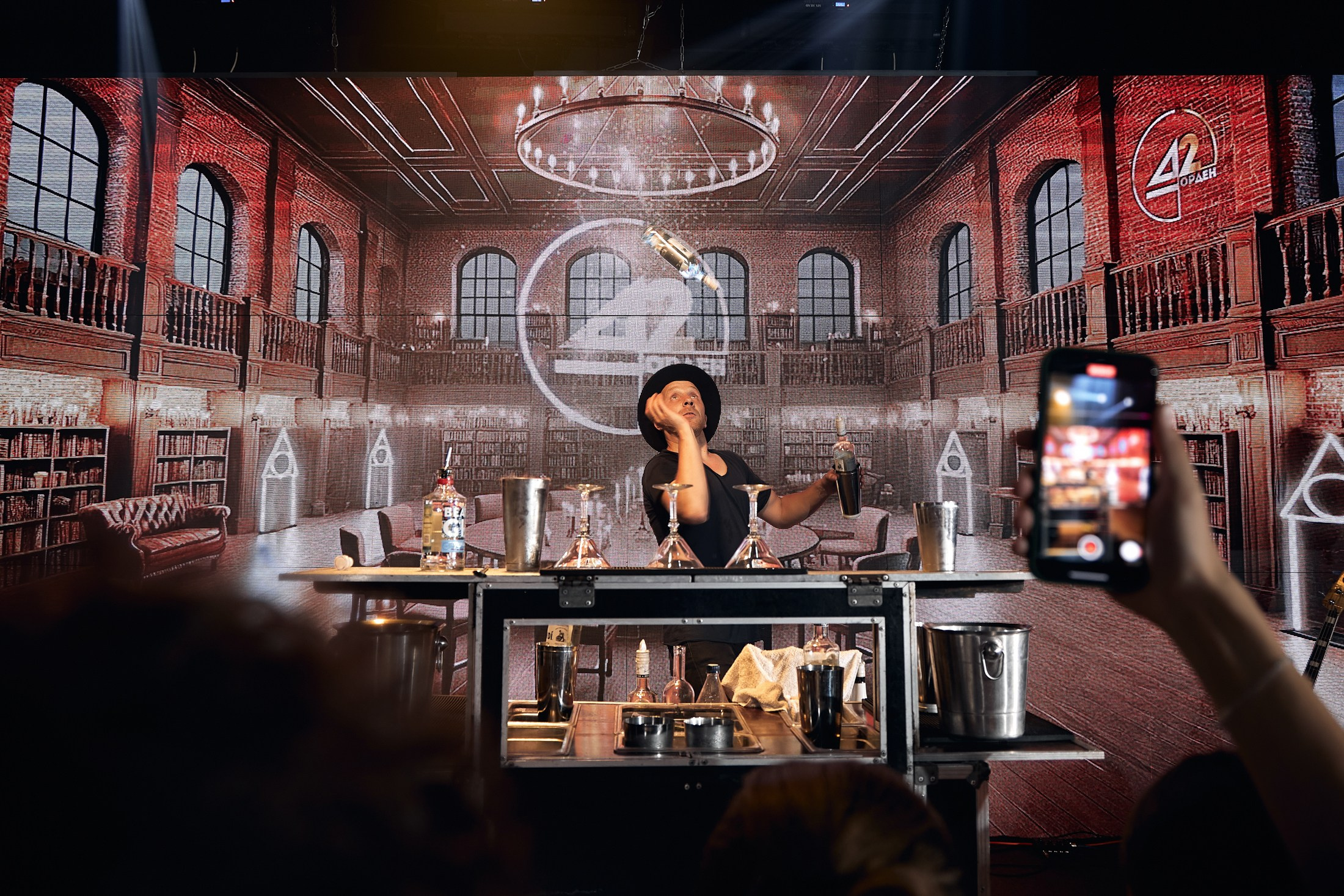 Фотограф на выпускной. Свадебный репортажный и фуд фотограф в Барнауле Гайфулин Виталий