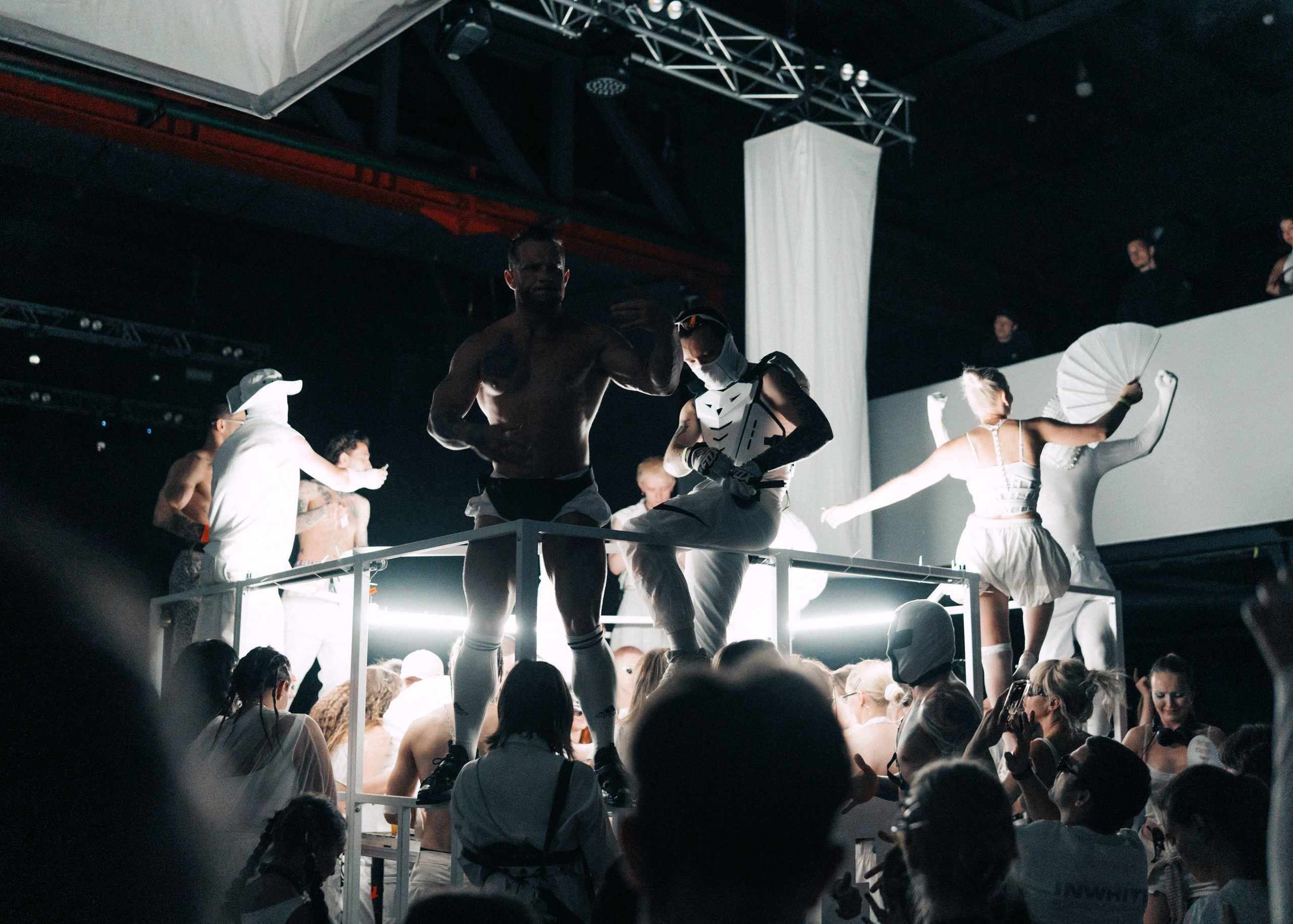 INWHITE | SMENA HARD STAGE. Annyshka
