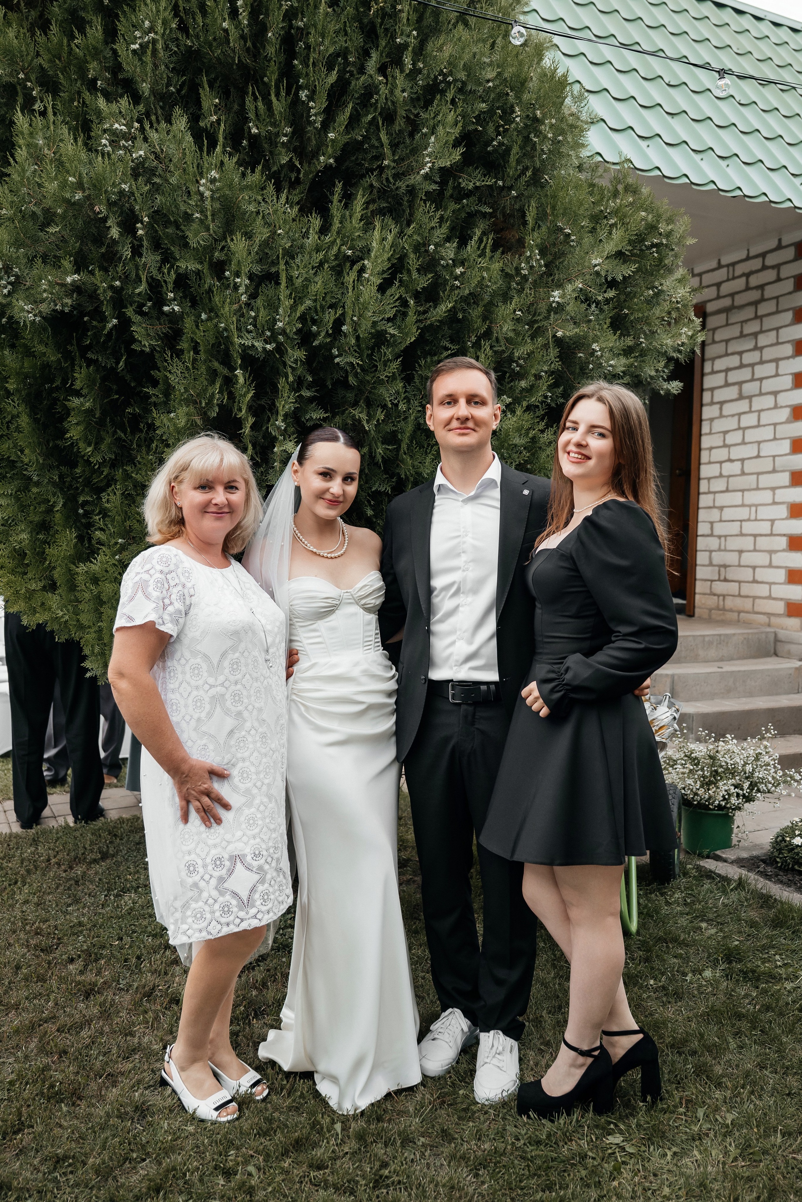 «Свадьба Даши и Артема». Школьный фотограф в Валуйках. Фотосессии для выпускников и изготовление выпускных альбомов в городе Валуйки и в Белгородской области