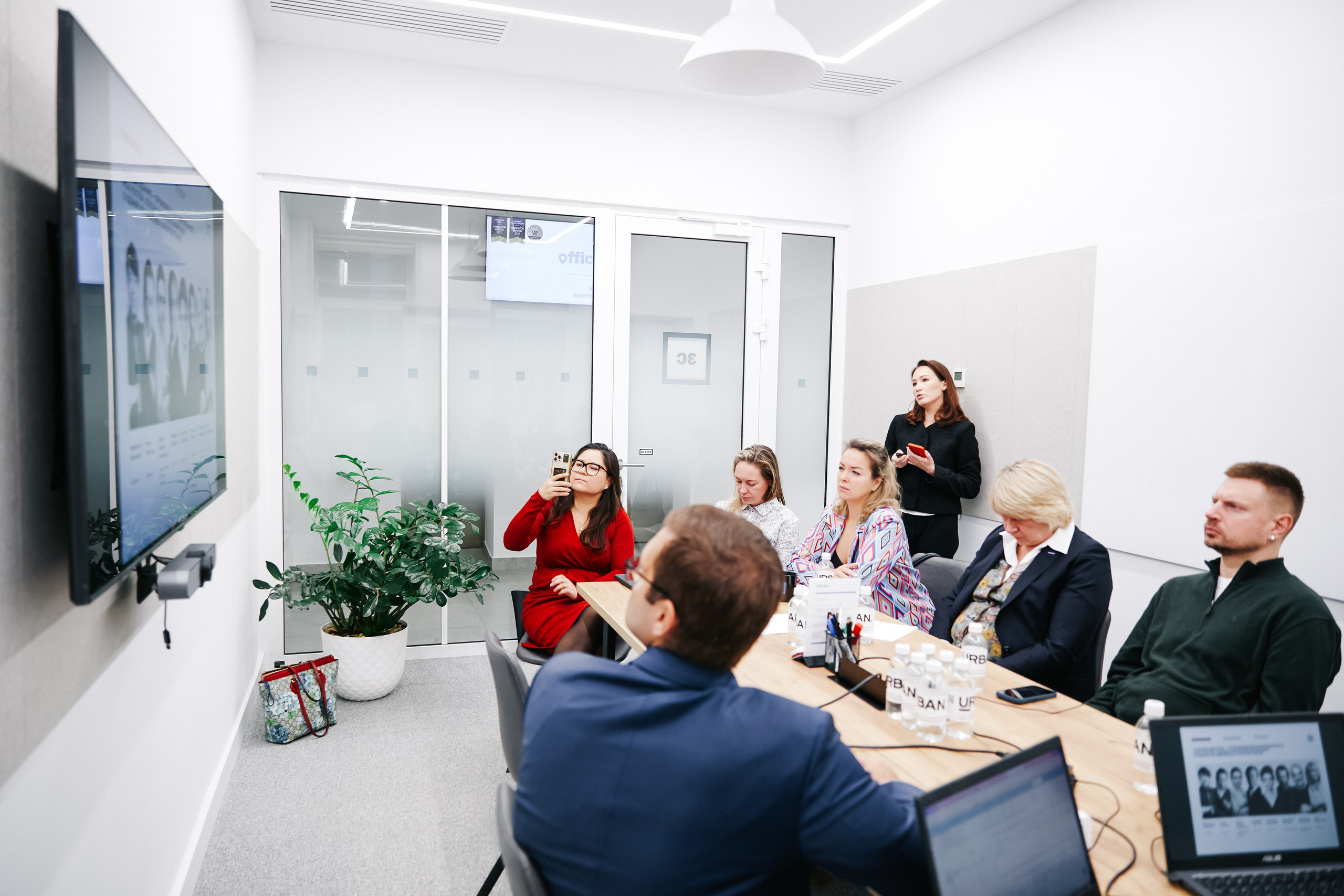 Деловые мероприятия. Аксана Лисовская фотограф в Москве. Фотографии с характером