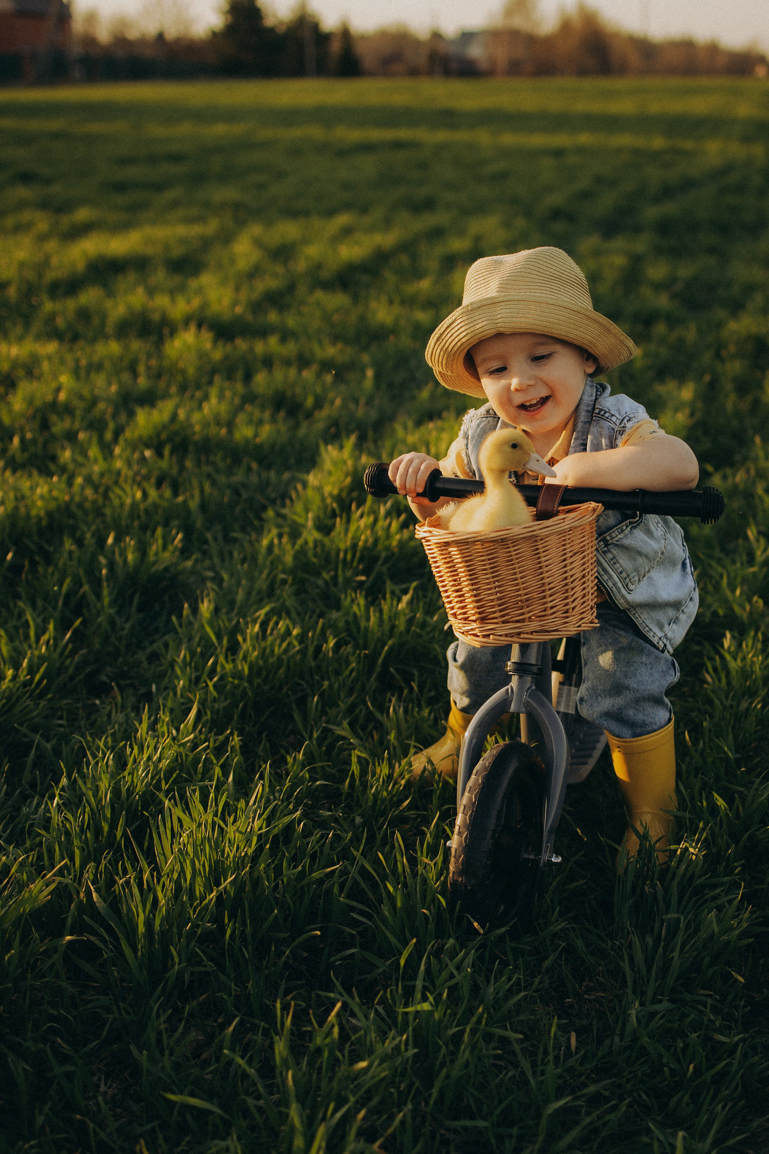 Фотосессия в поле. ОБО МНЕ