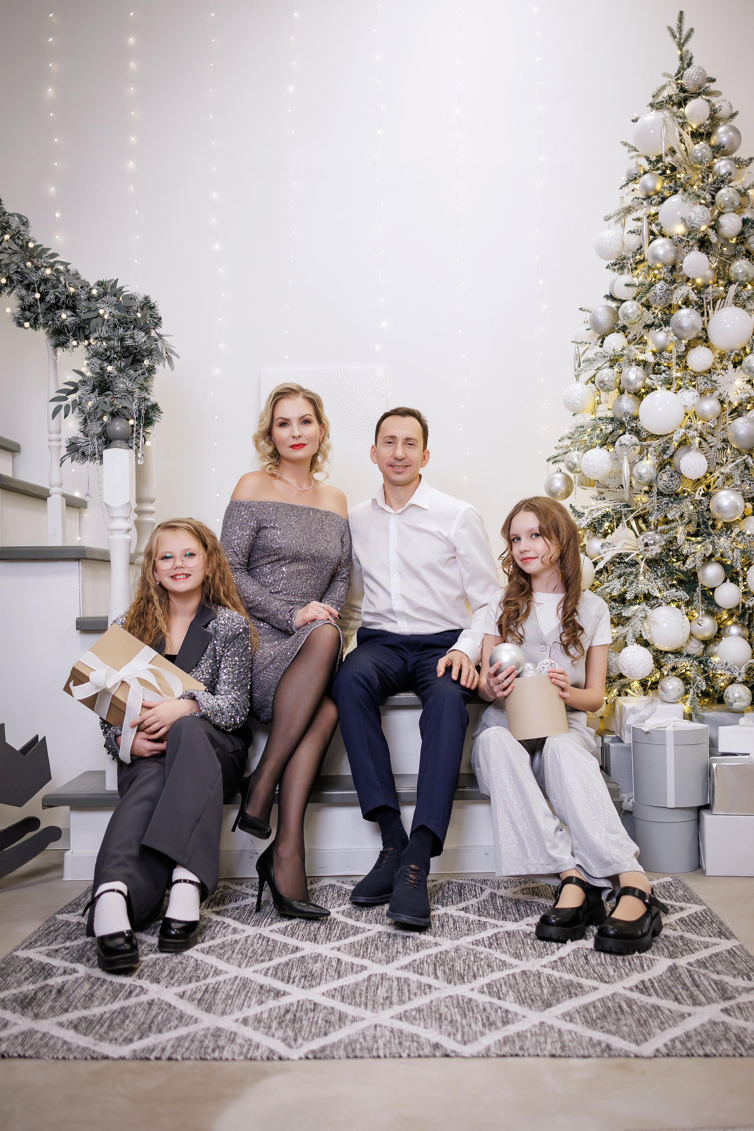 Новый год (декабрь 2024). Свадебный фотограф в Омске Яна Савина