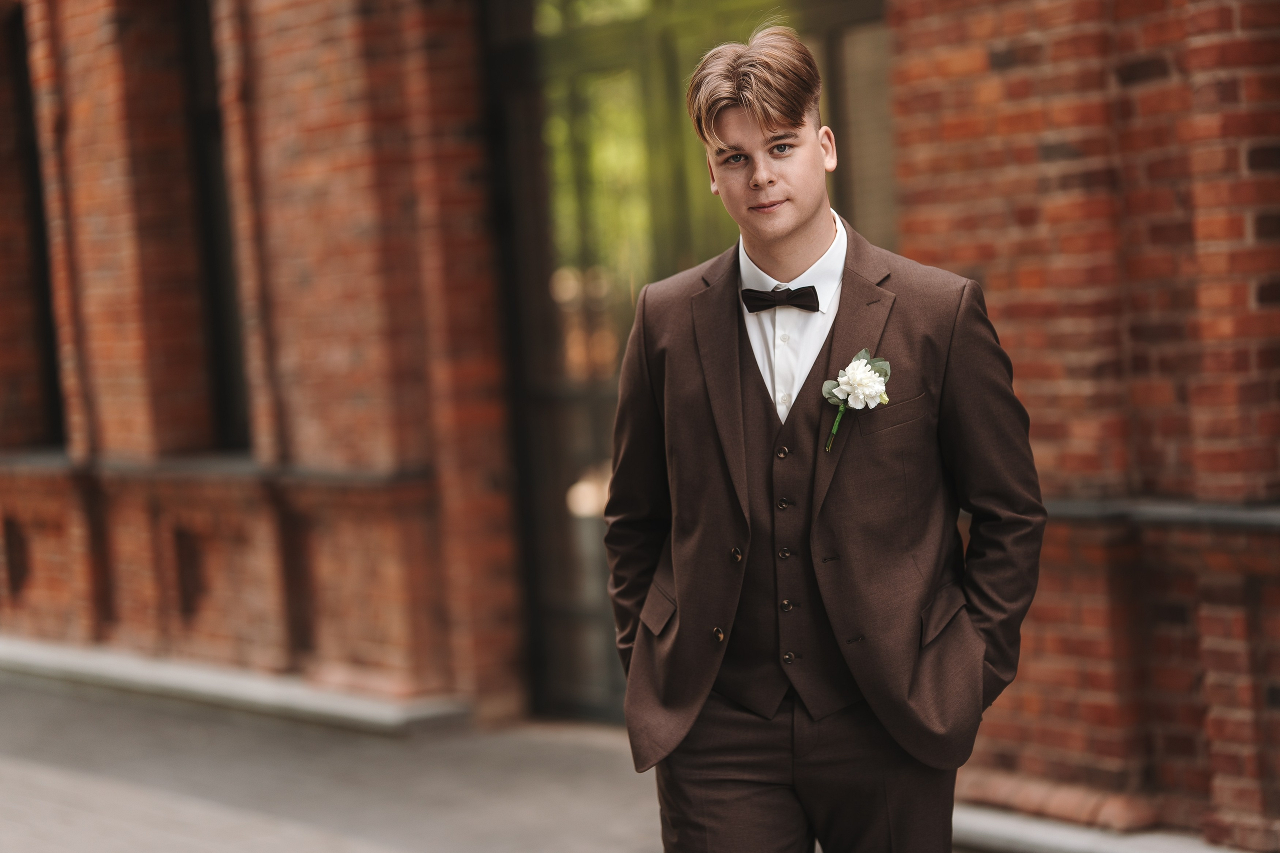 ВЕДУЩИЙ АЗАТ ГАЙСИН, ВИДЕОГРАФ ИЛЬНАР АХМАДУЛЛИН, ШАТЕР М5 ХОТИМ ЕДИМ