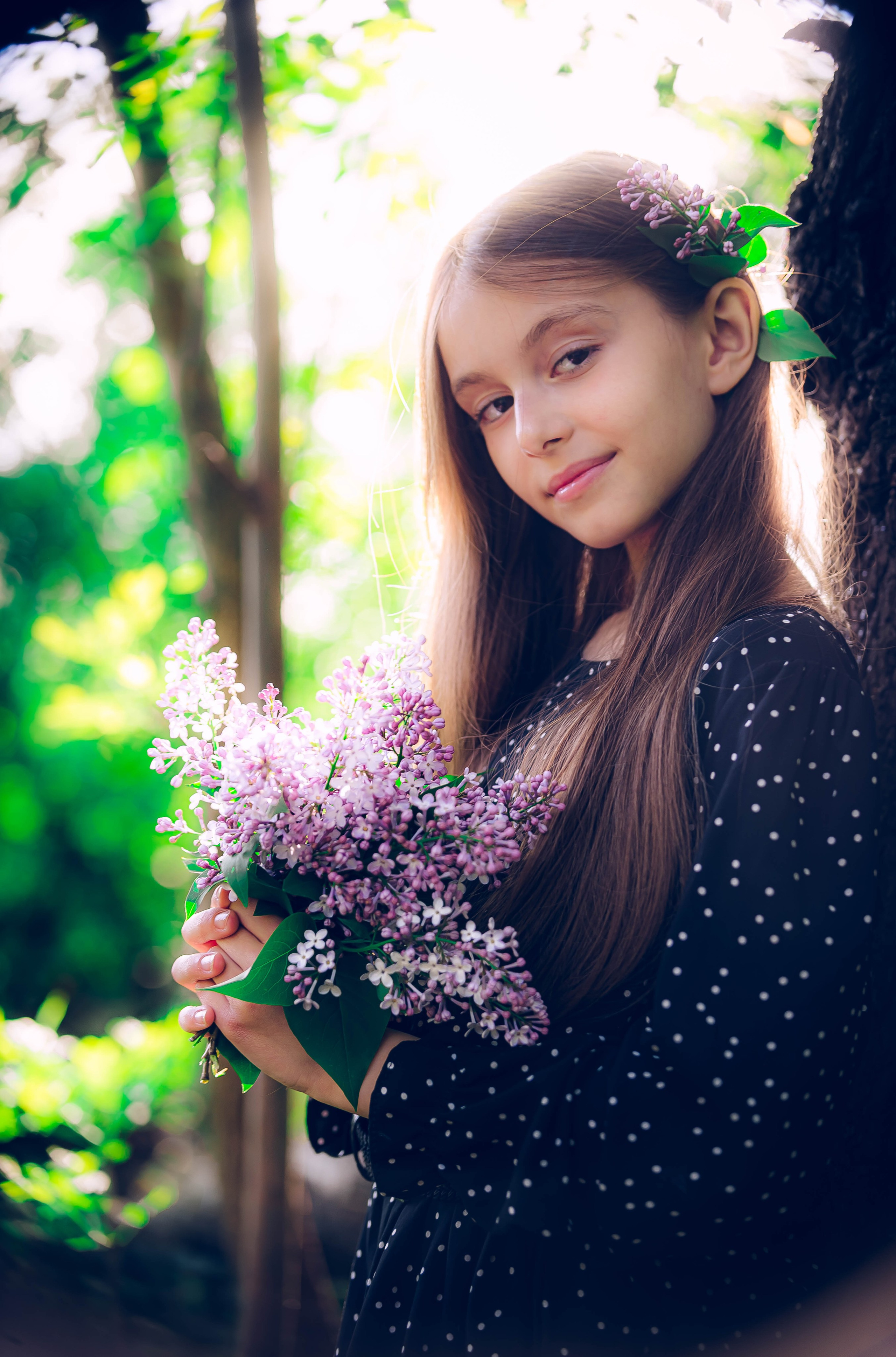 Анютка в сиреньке. Арт-фотограф Евгений Матвиенко