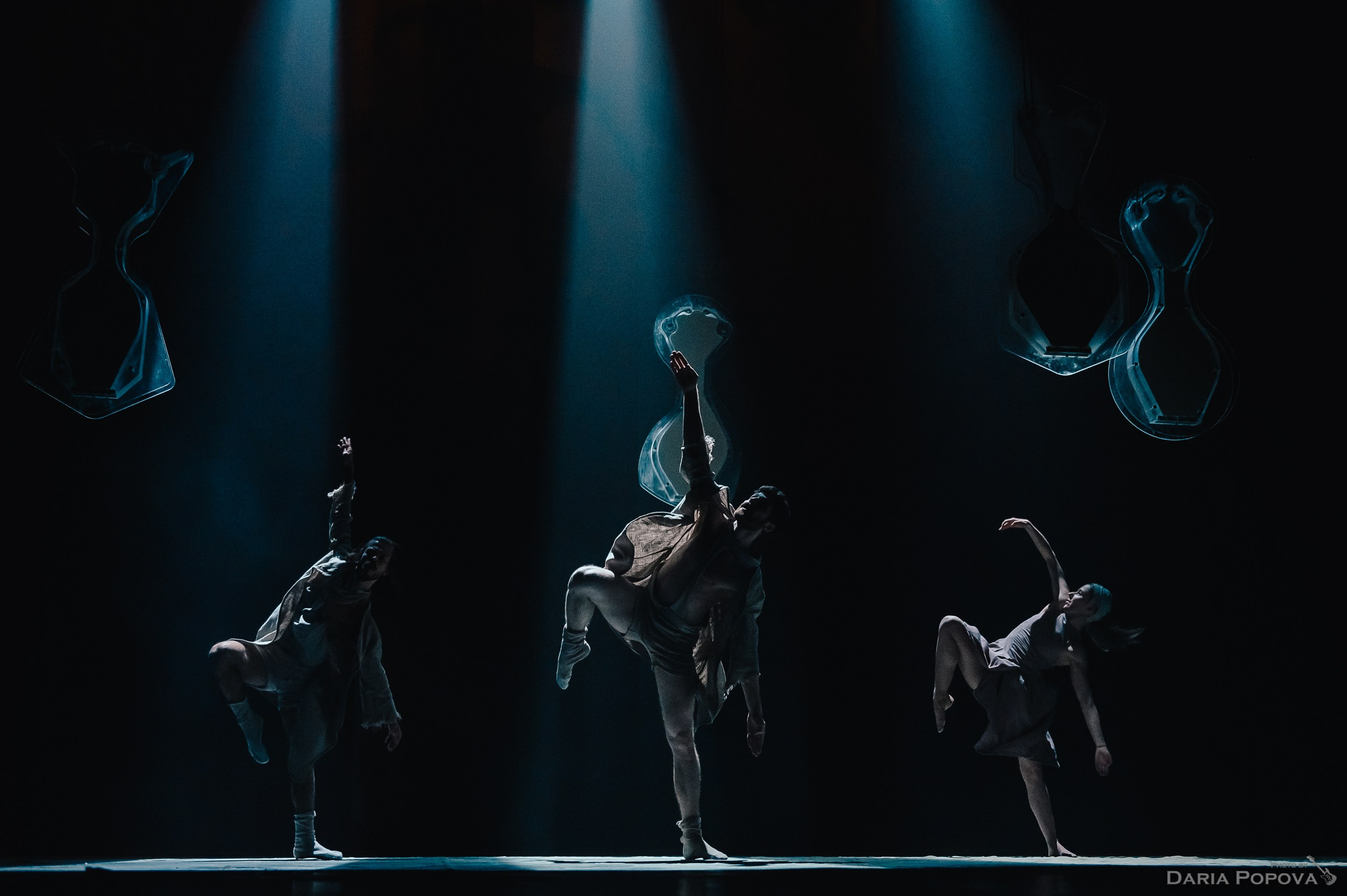 Спектакль «Сепия». Художник по свету Максим Сергачев