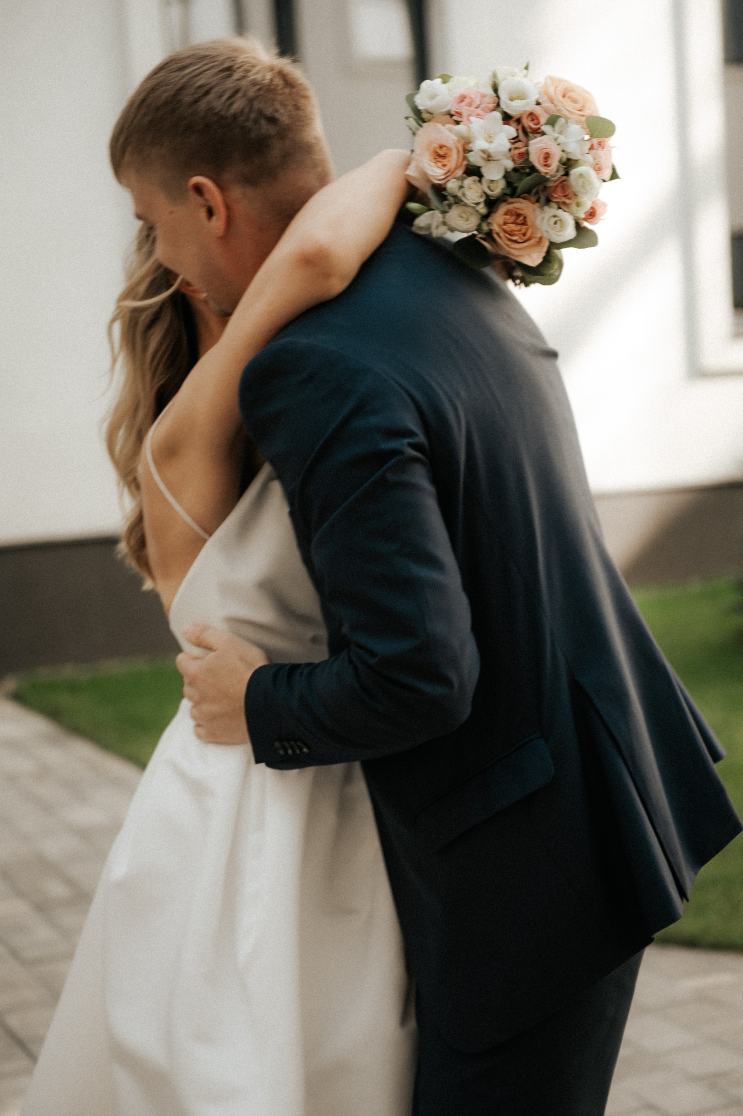 Свадебные фотографии. Фотограф в Барнауле Дарья Бутурлакина. Люби.Цени.Касайся