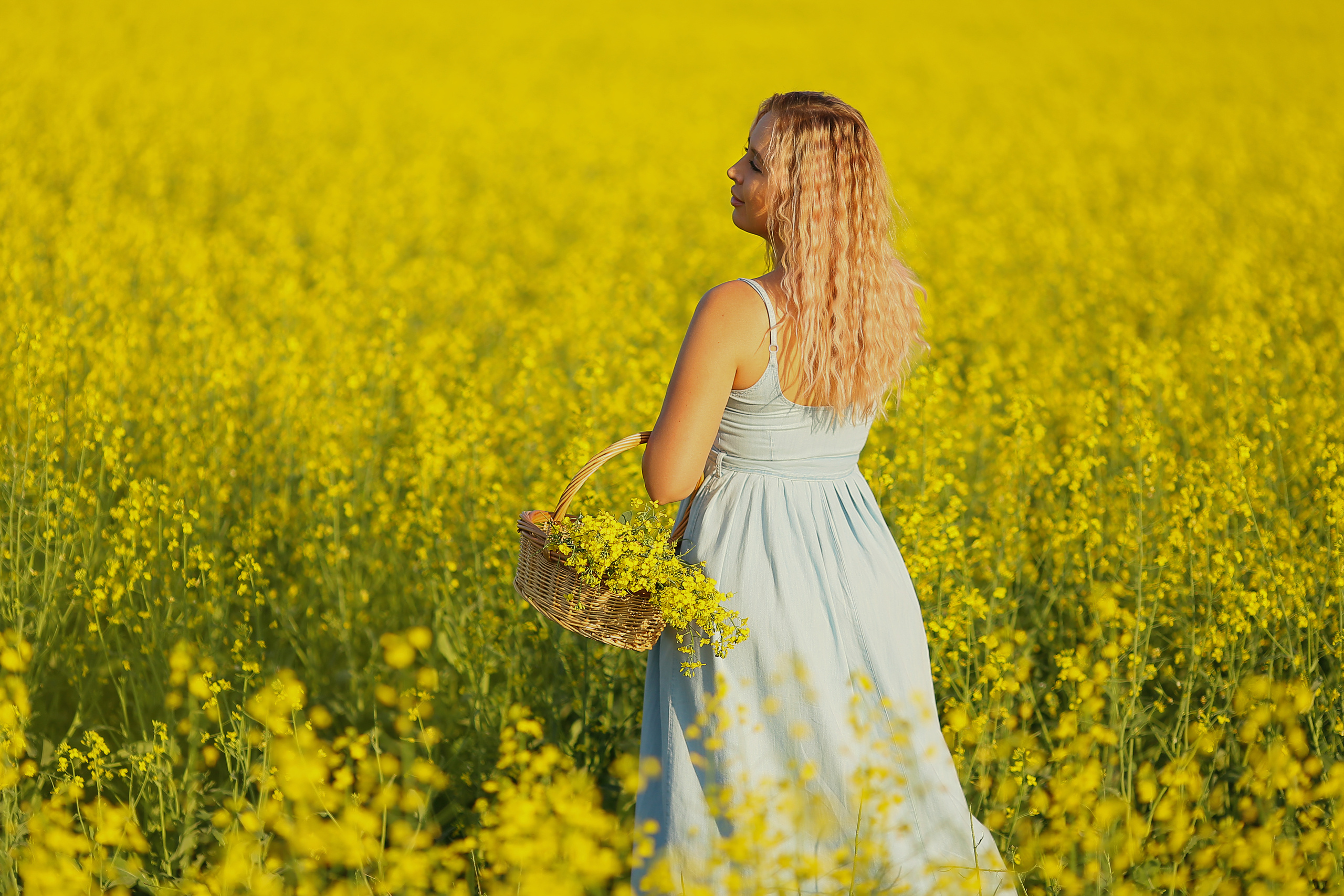 Семейная прогулочная фотосессия в Омске. Фотограф в Омске Таня Бережная