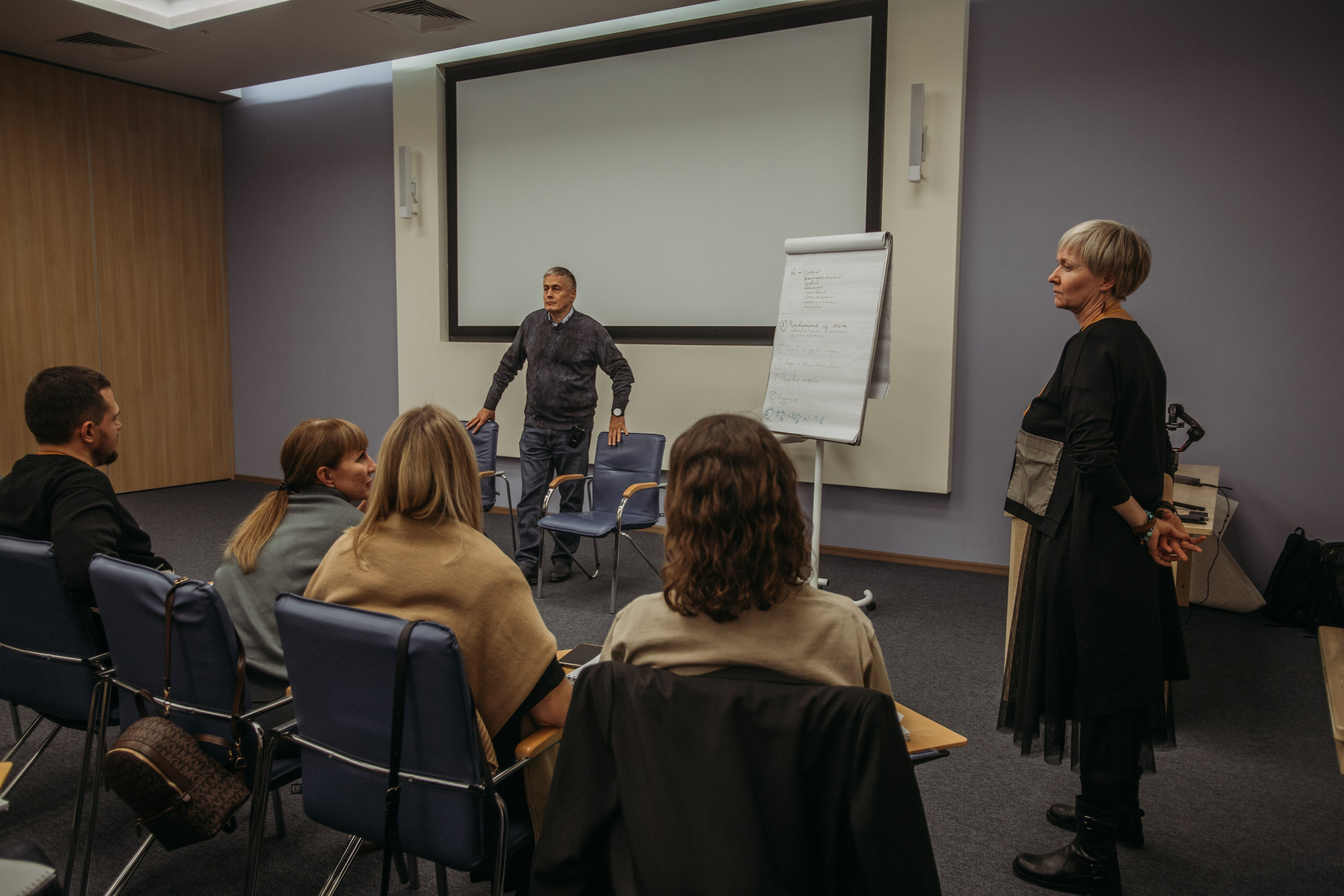 Тренинг по НЛП технологиям Михаила Пелехатого. Венера Гайн. Репортажный фотограф  Тюмень. Обучение фотографии с 0