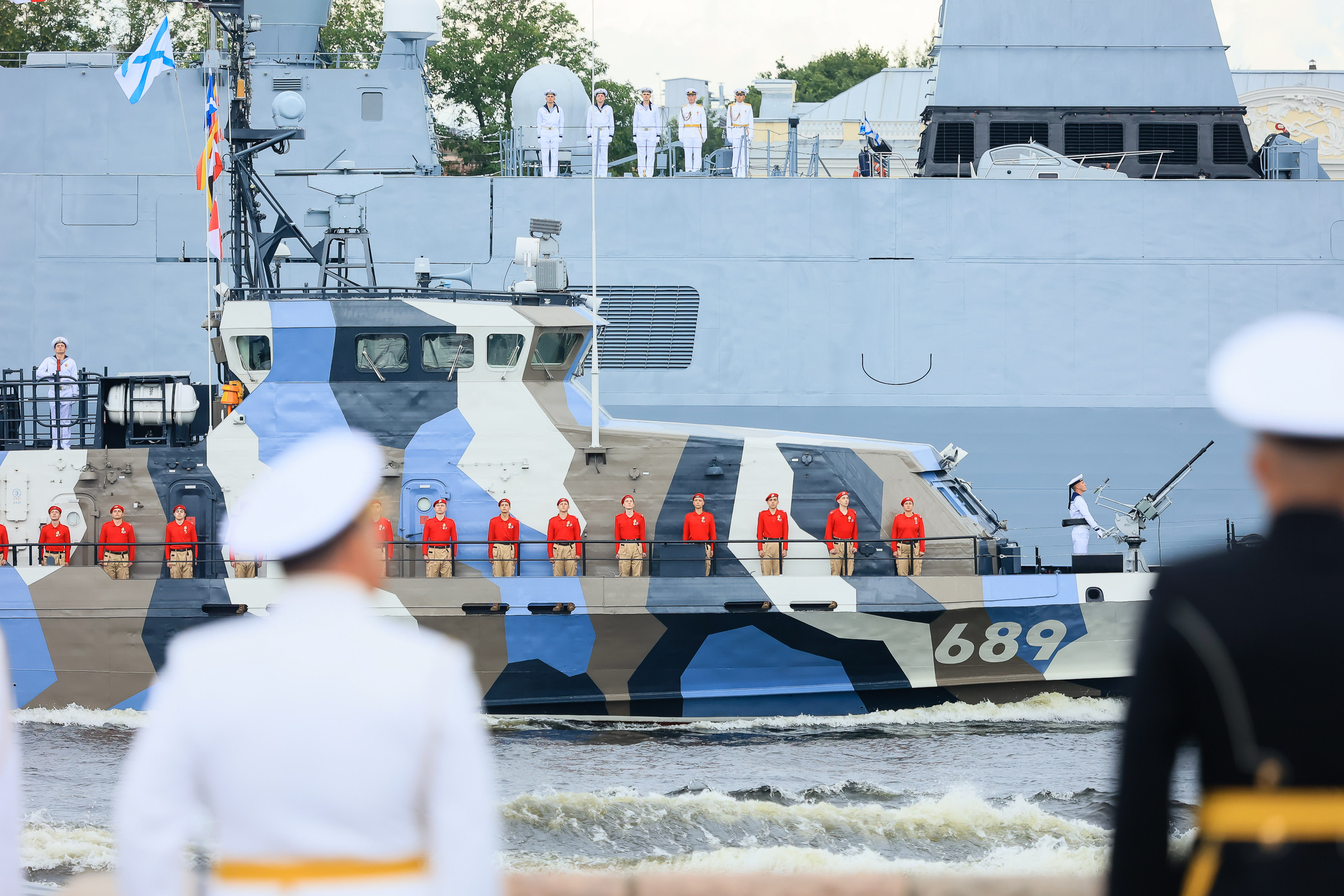 Владимир Путин на День Военно-морского флота — 2022 в Санкт-Петербурге. Моя фотография