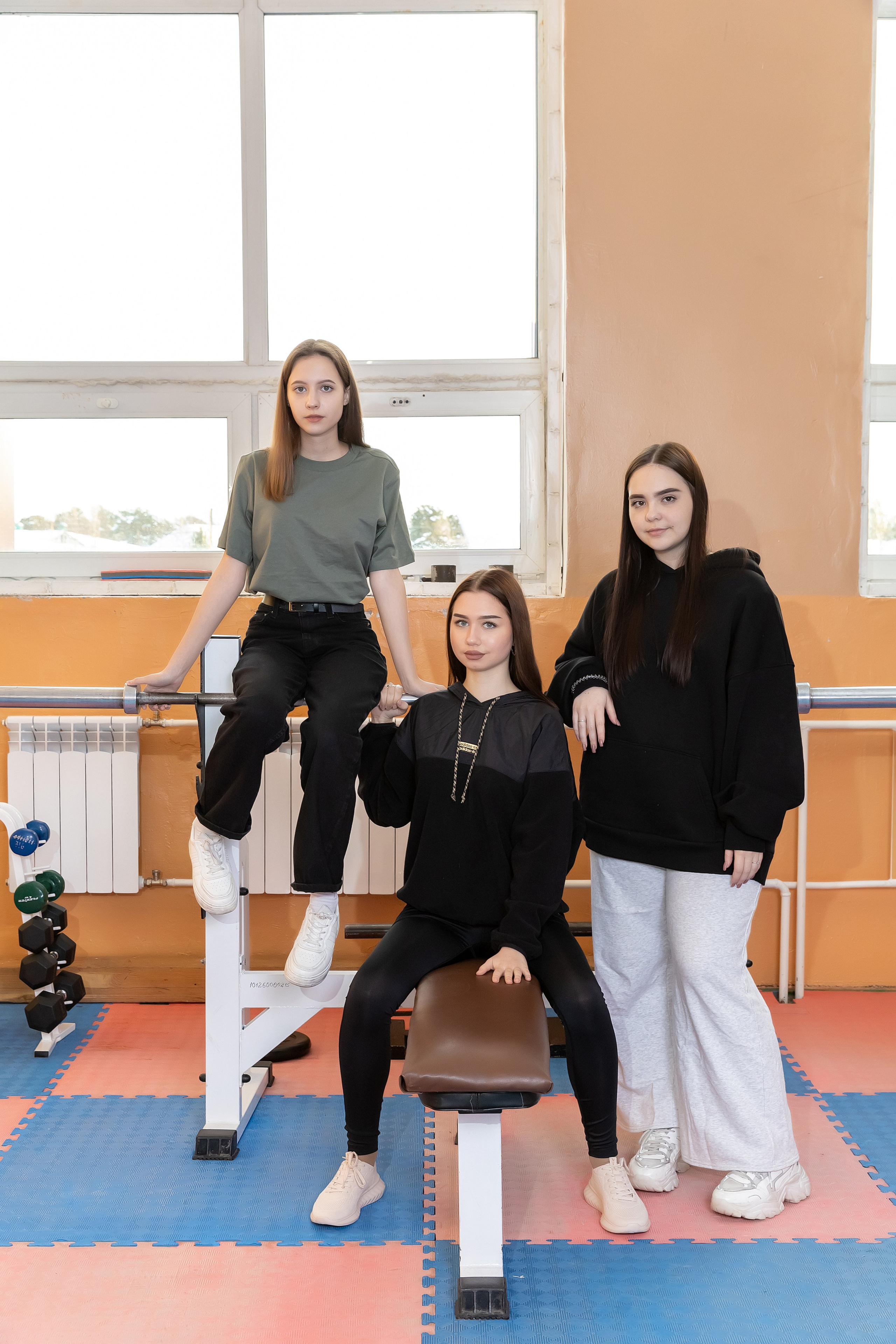 Примеры фото СТАРШИЕ КЛАССЫ. Фотограф Радужный ХМАО, Школьный фотограф, семейный фотограф, выпускной альбом