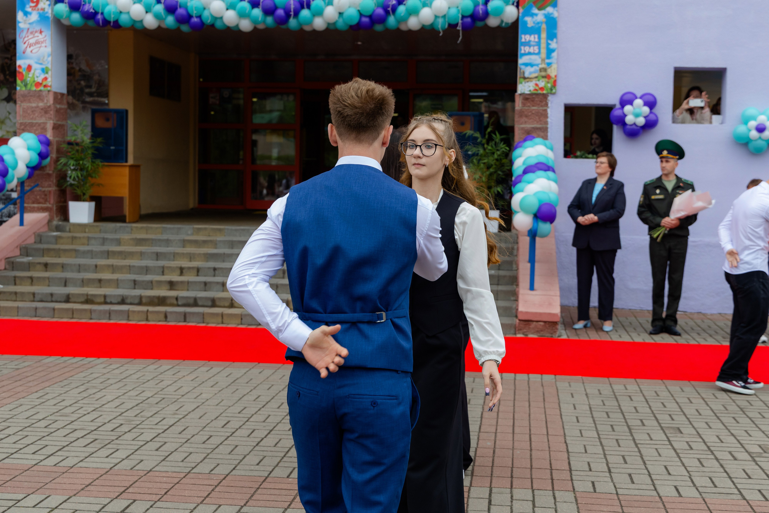 Последний звонок 2025 в Минске. Свадебный фотограф в Минске/Беларуси Сергей Спиридонов