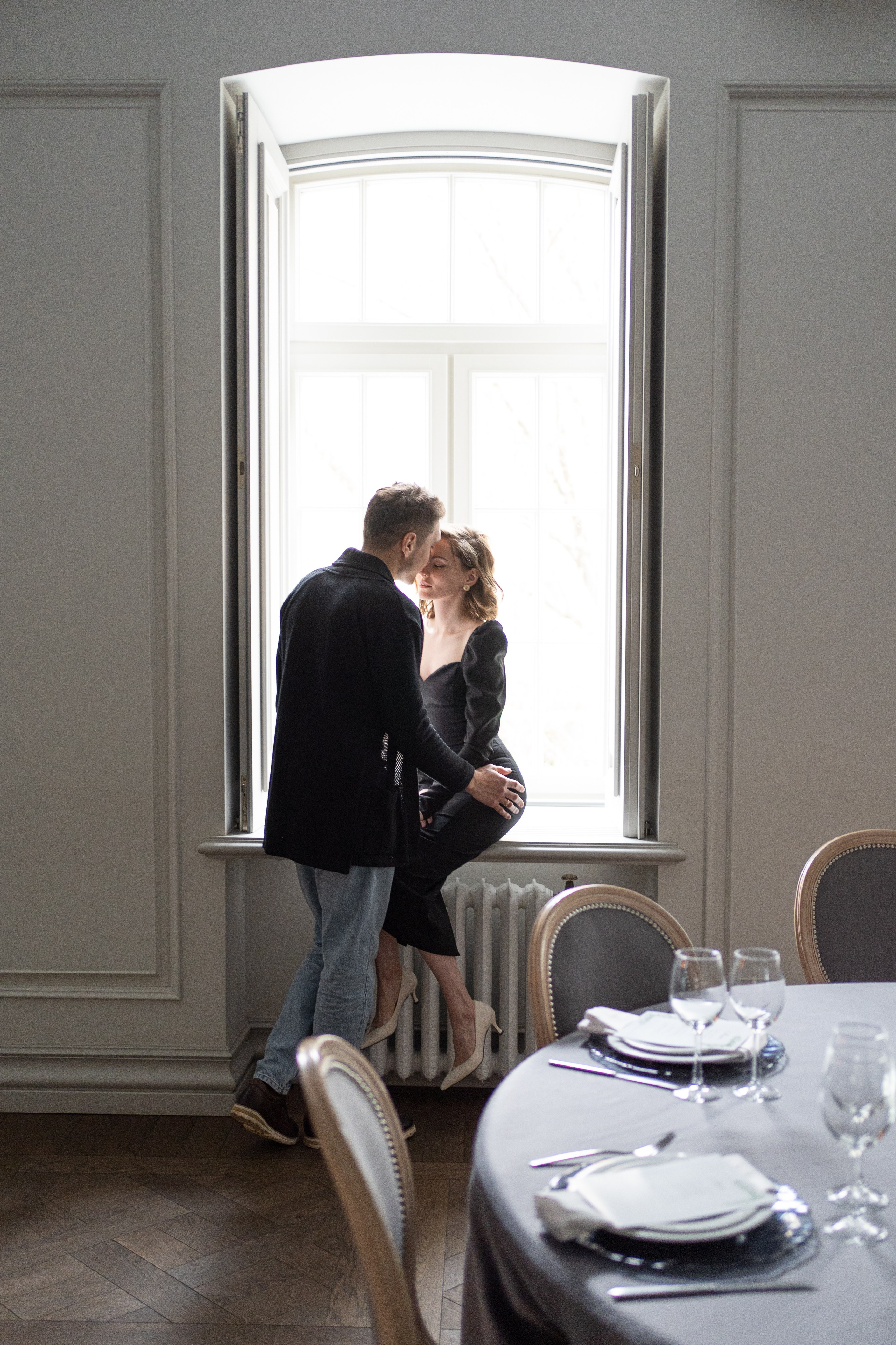 Парижская мелодия II. Главная