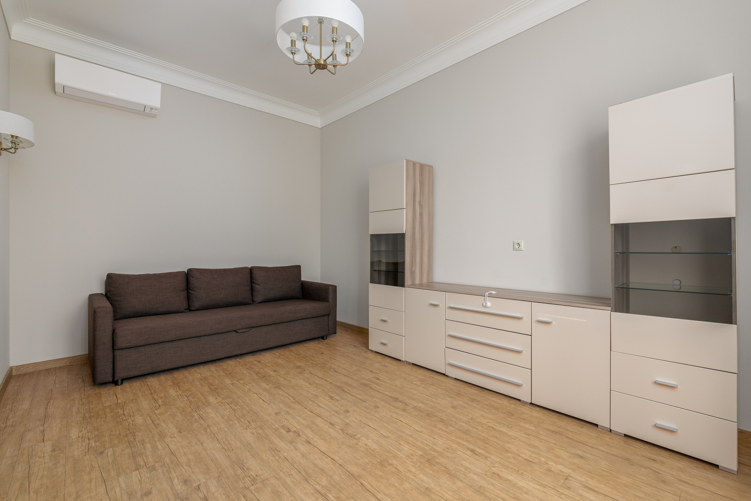 Трёхкомнатная квартира, Морской пр-кт