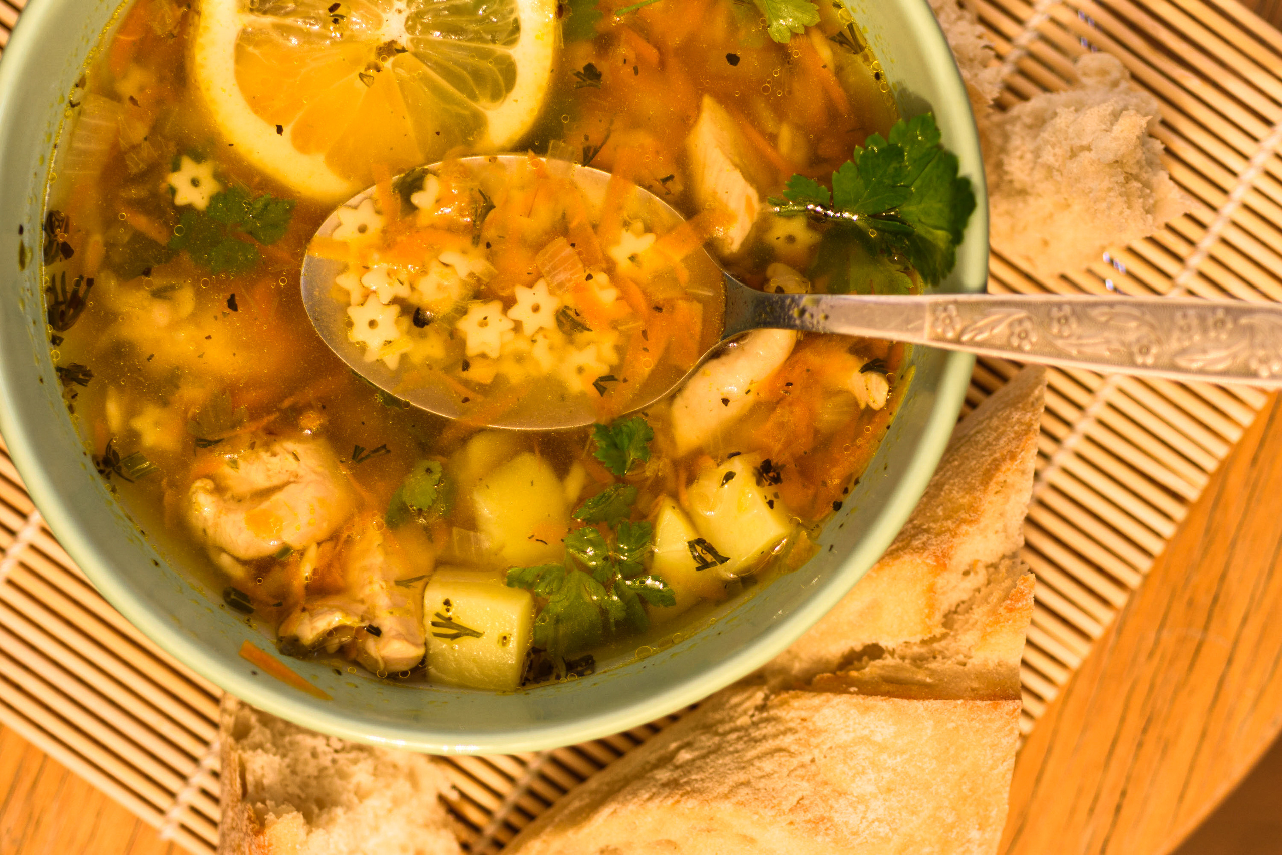 натюрморт с супом