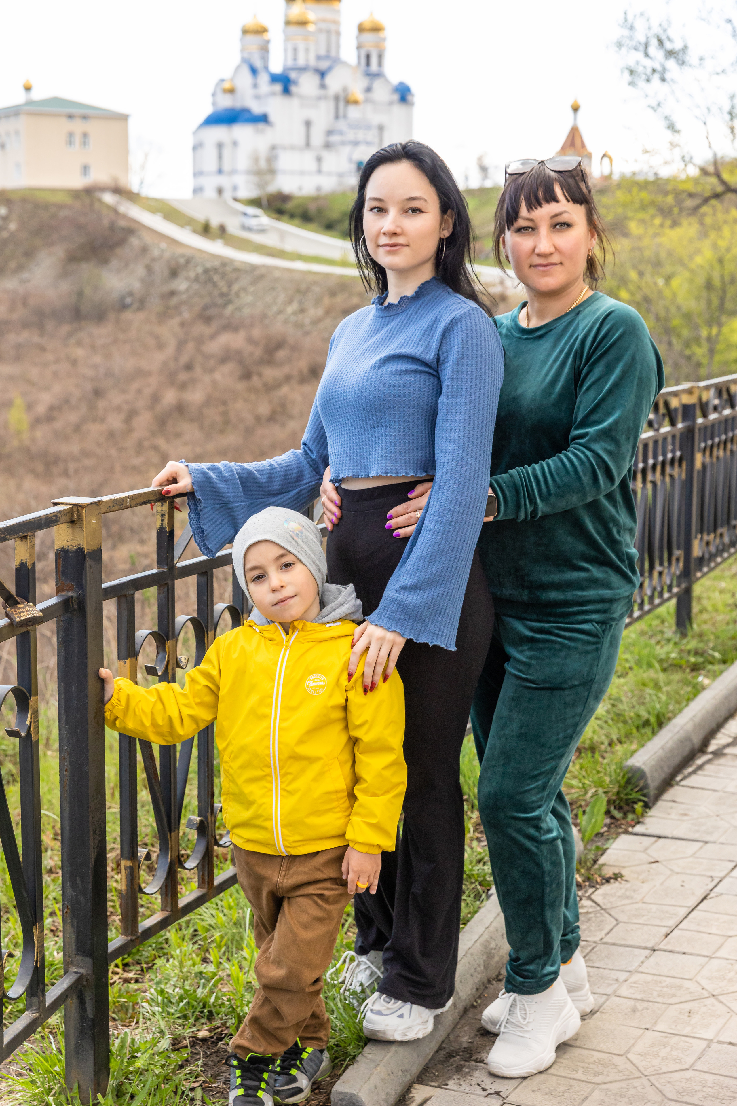 Семейная прогулка в желтом цветении. Детский семейный фотограф в г. Находка Ольга Коваленко, фотостудия Memories