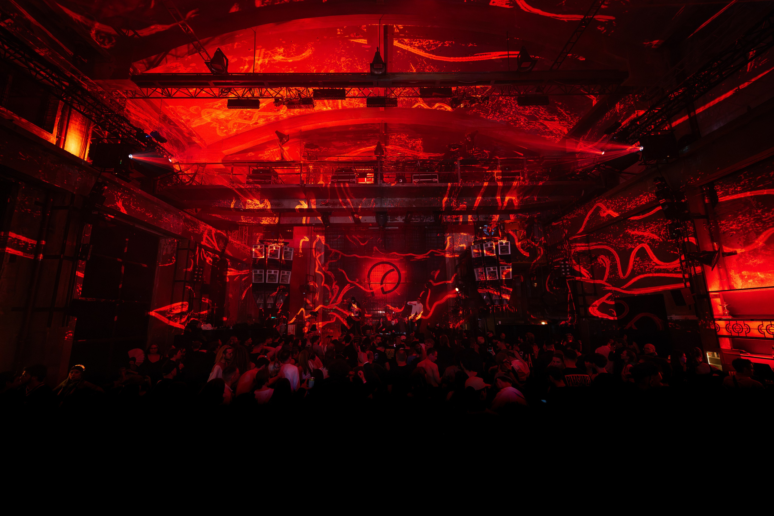 SICK YEARS, ARMA ╳ SILA SVETA. @tomrus: Рустам Шагиморданов — фотограф