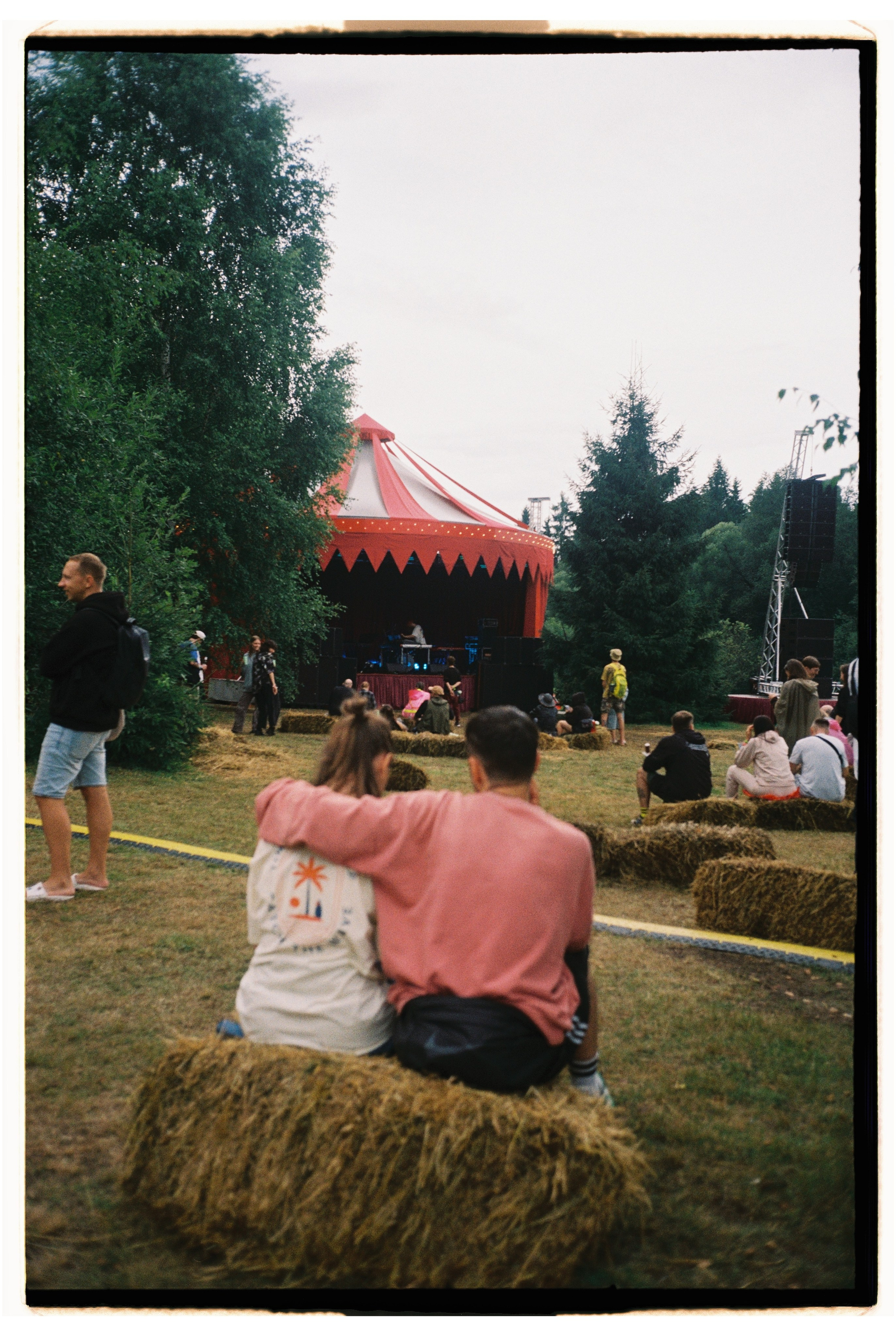 Outline 2024. @tomrus: Рустам Шагиморданов — фотограф