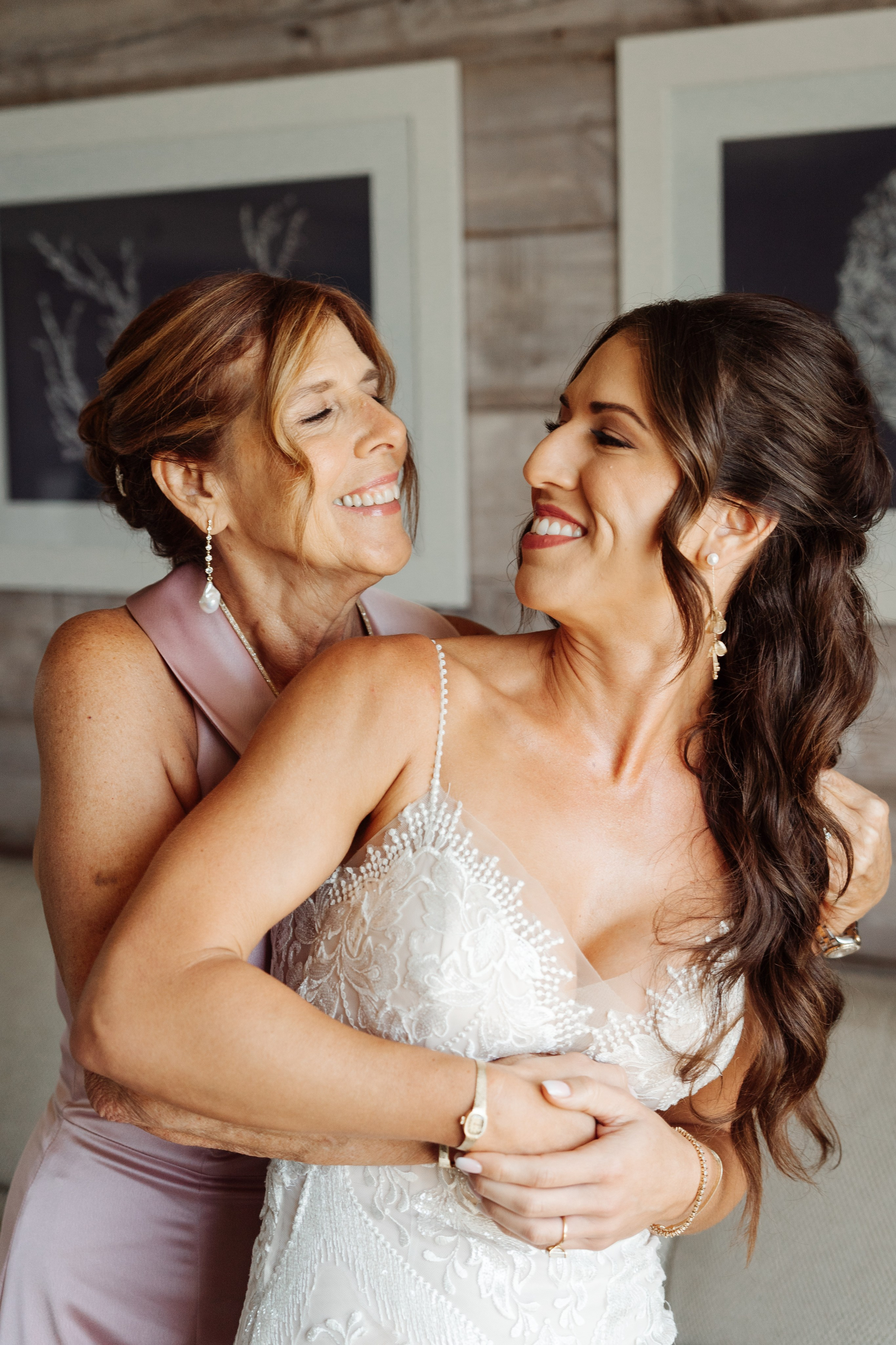 2025-08-16_BryanAmber. Ретушер Зенькевич Света