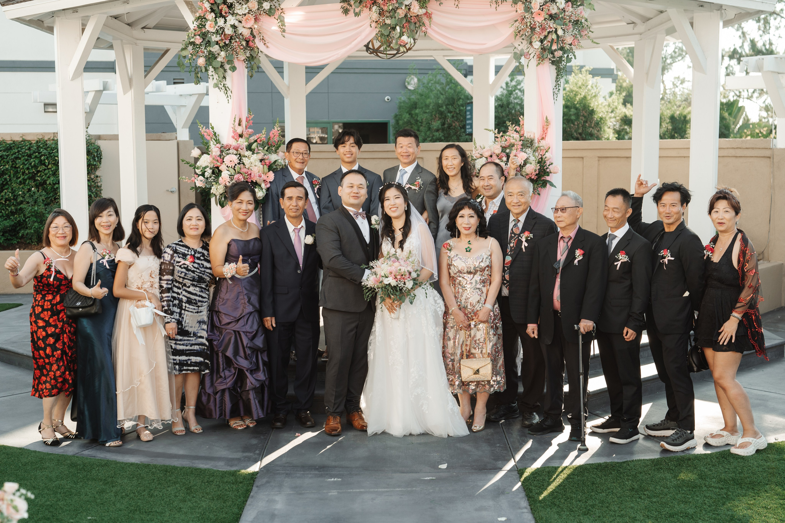 2025-08-16_AndreaChristopher. Ретушер Зенькевич Света