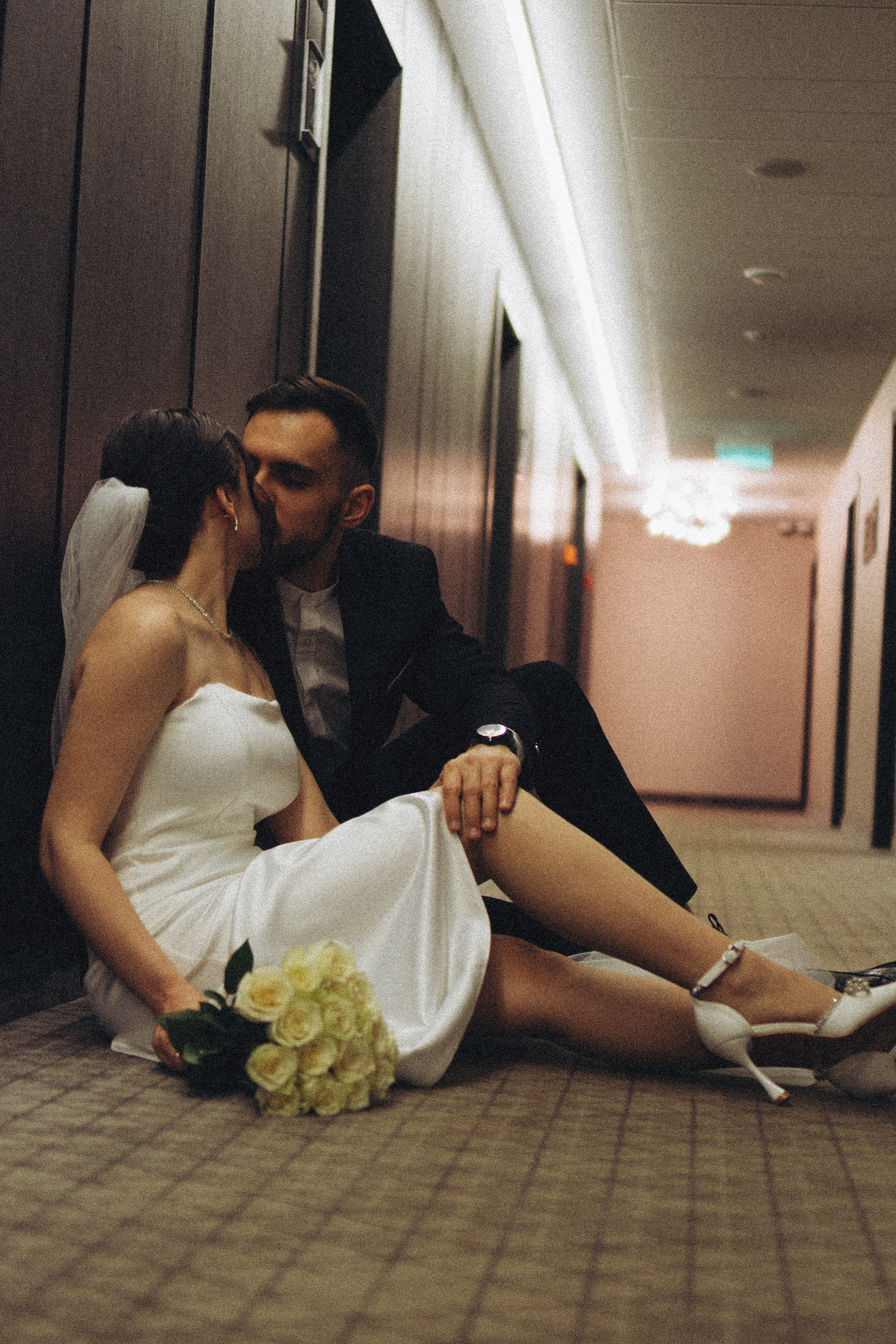 СВАДЕБНАЯ СЬЕМКА СБОРОВ ЖЕНИХА И НЕВЕСТЫ В ОТЕЛЕ И ТАКЖЕ ФОТОСЕССИИЯ В ОТЕЛЕЕ МЕГАПОЛИС БРЯНСК. Профессиональный фотограф, Санкт-Петербург — Виктория Богомолова