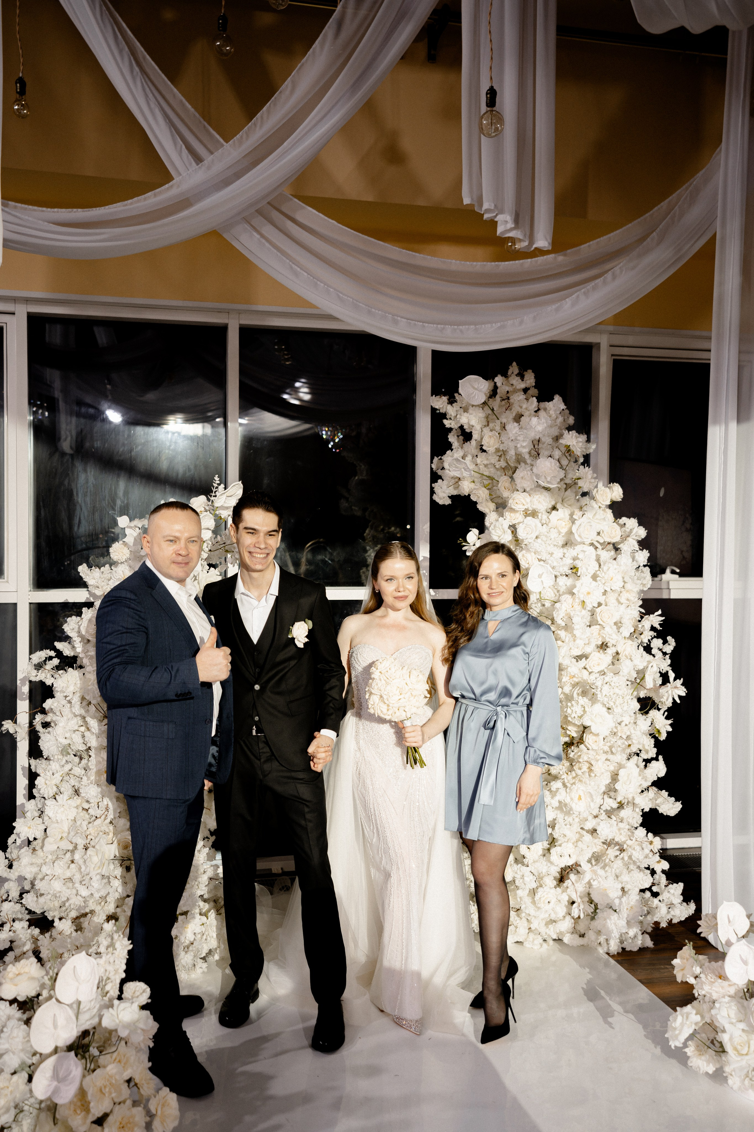 СВАДЕБНАЯ СЬЕМКА СБОРОВ В ОТЕЛЕ И ВЫЕЗД НА ЦЕРЕМОНИЮ (СНЯТО В СИБИРЕ В НИЖНЕВАРТОВСКЕ). Профессиональный фотограф, Санкт-Петербург — Виктория Богомолова