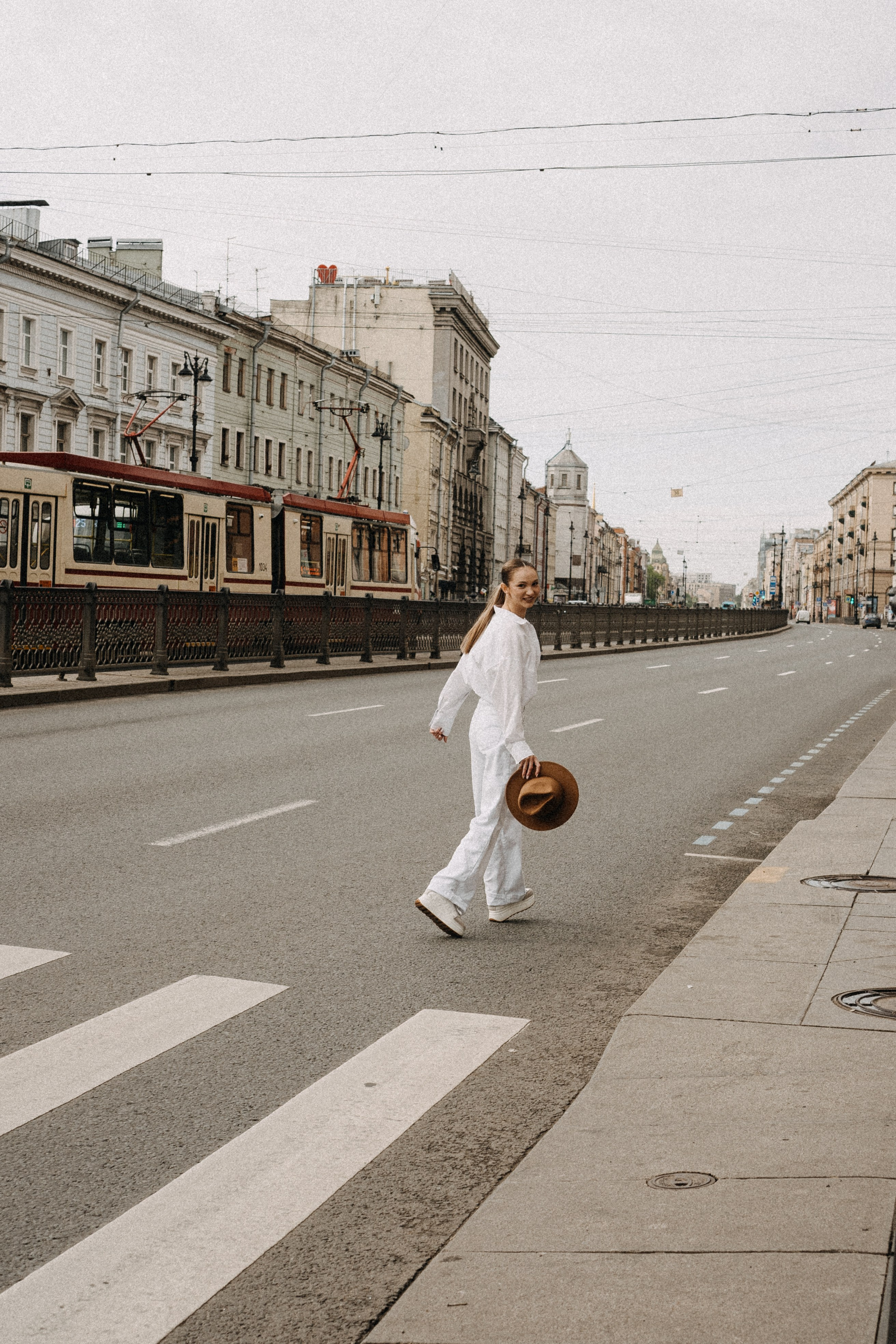 МЫ ГУЛЯЛИ ПРО КРЫШАМ ПИТЕРА. Профессиональный фотограф, Санкт-Петербург — Виктория Богомолова