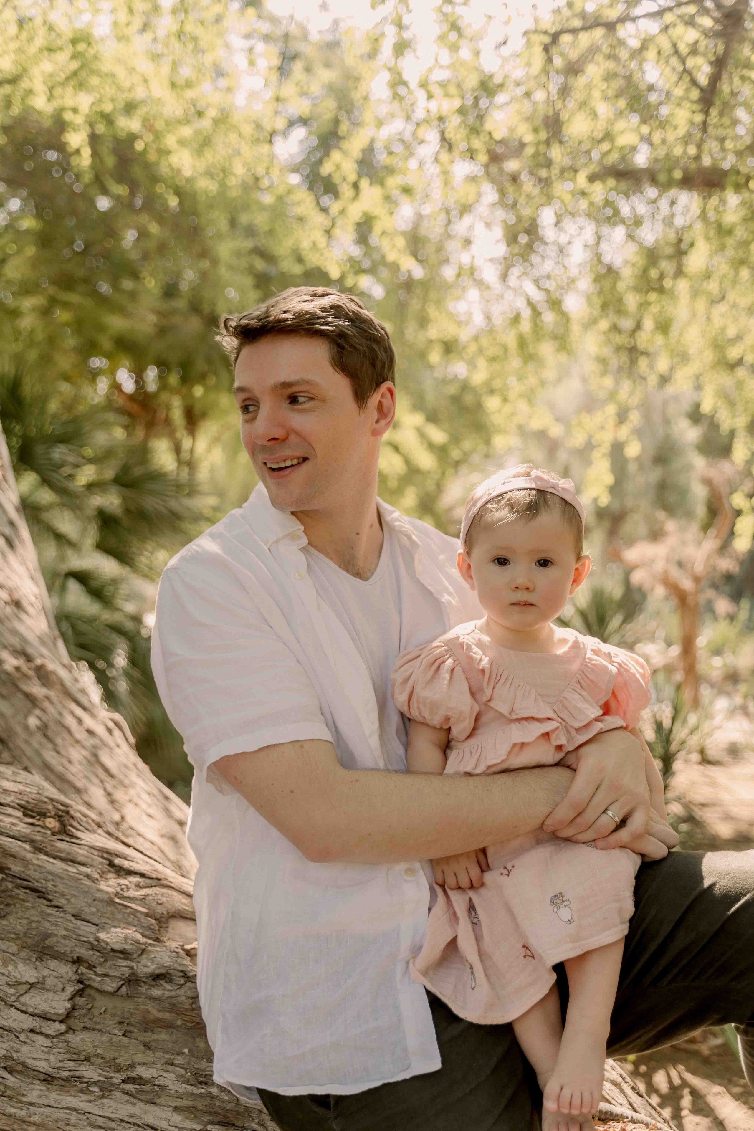 Семейная фотосессия в парке в коричневых тонах. Фотограф и видеограф в Москве и Абу Даби Мария Кулагина