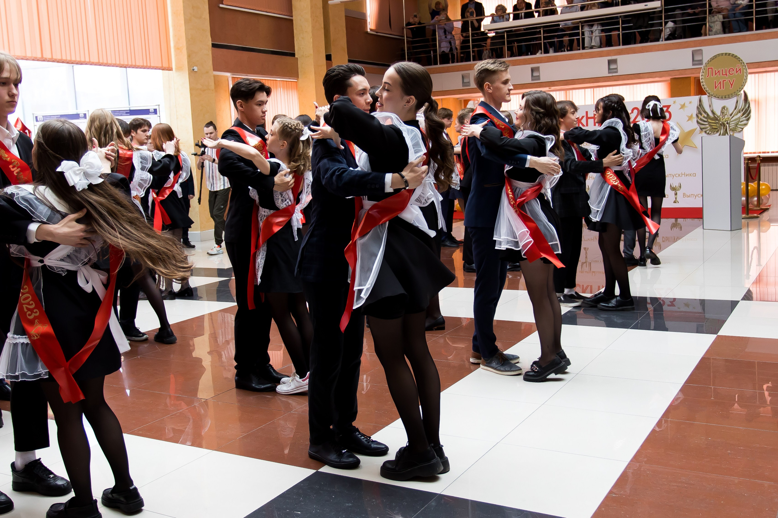 Последний звонок. Фотограф в Иркутске