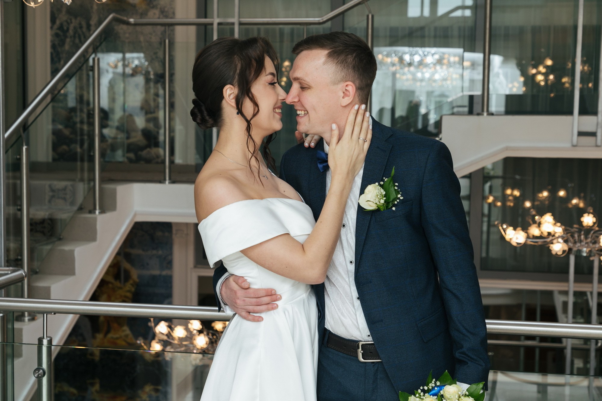 свадебная съемка в петергофе, найти фотографа на свадьбу, свадебный фотограф, свадебное платье купить, свадебный салон, свадебные кольца