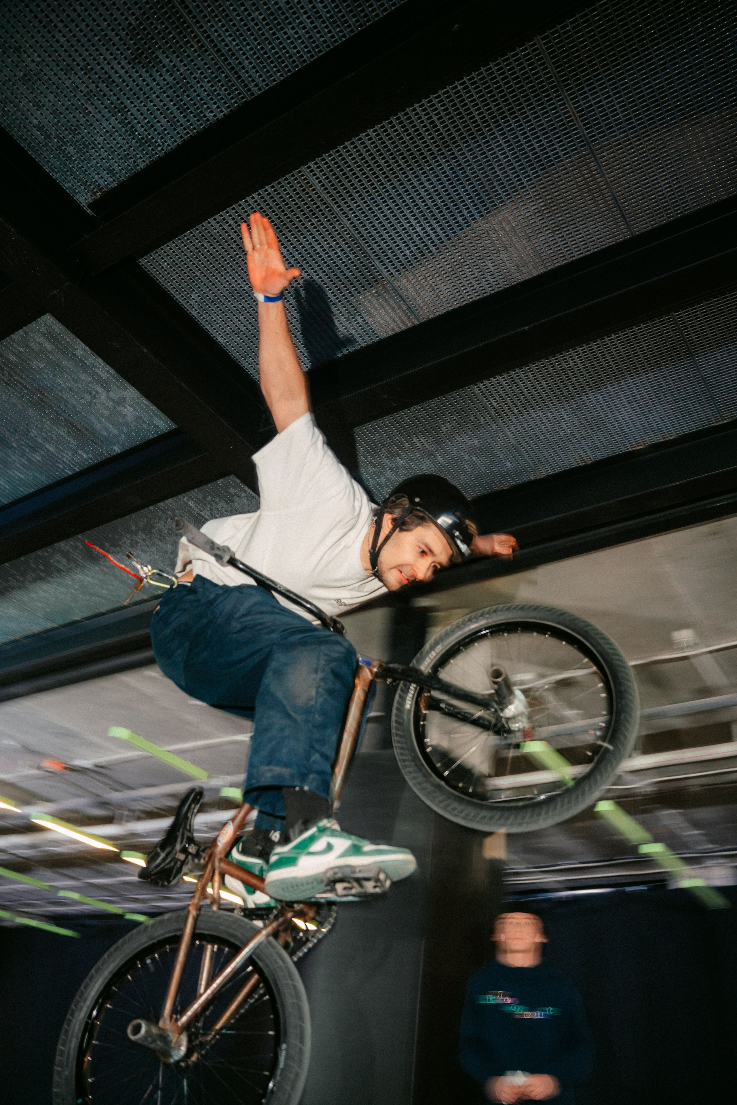 УРАМ. Ночная смена / 2025. Саша Копылов, фотограф в Казани