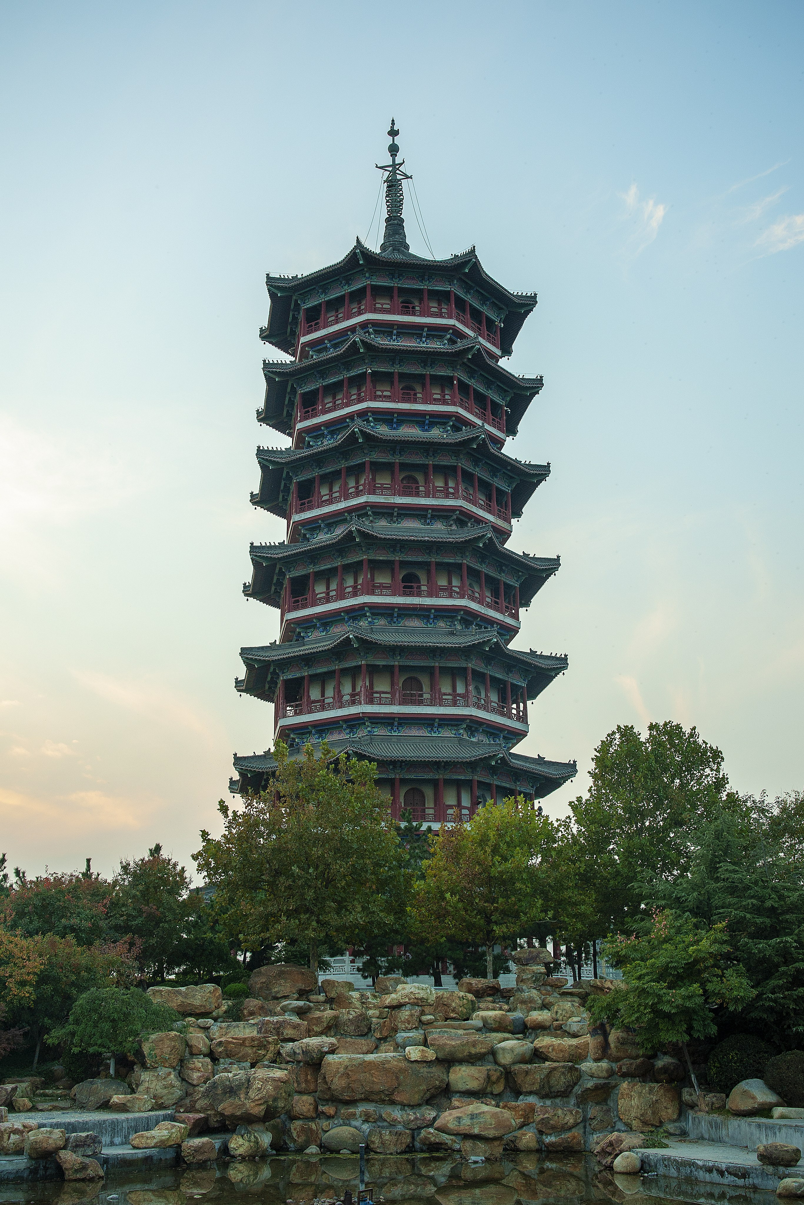 Пагода в парке города Циндао