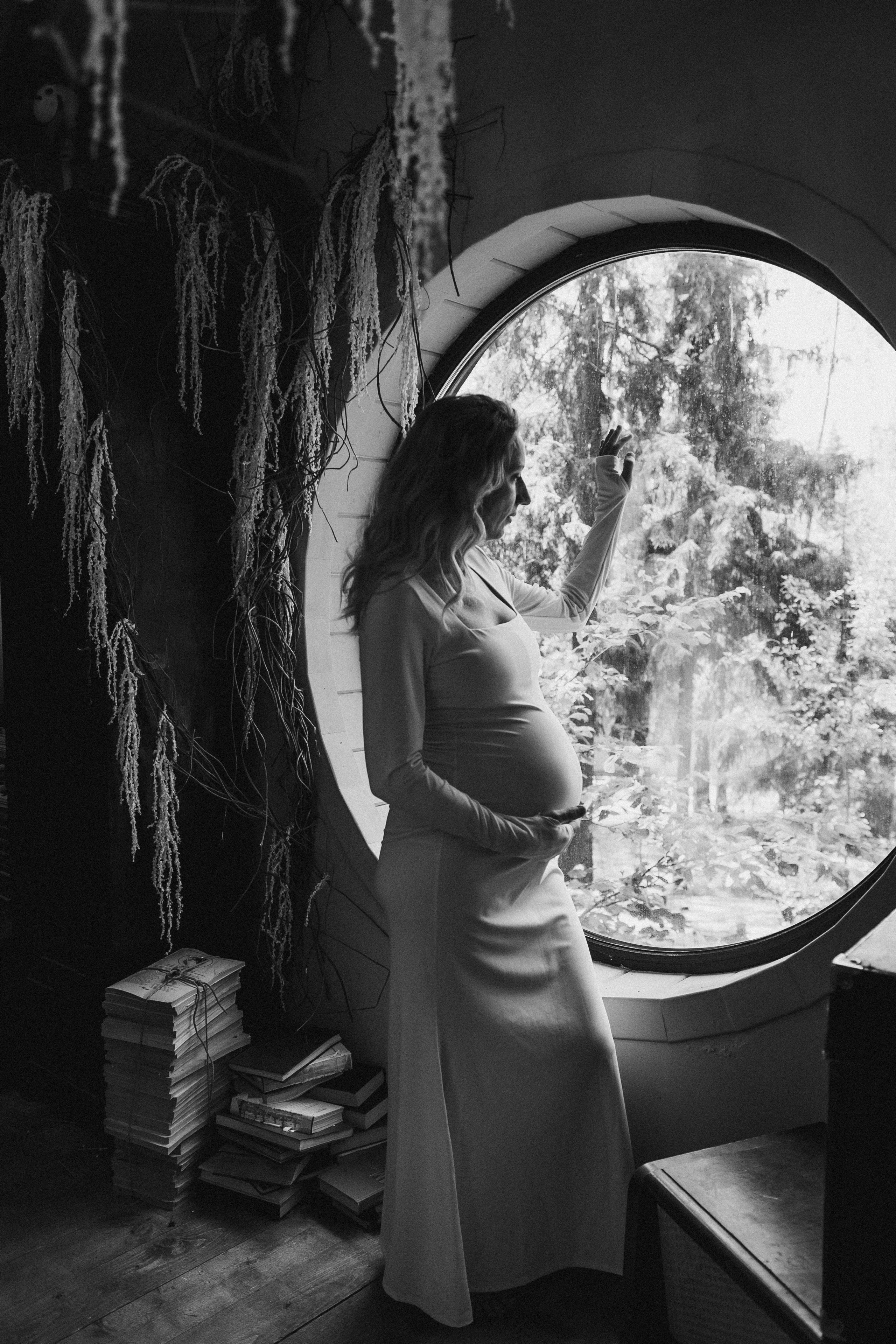 На заброшенном чердаке. Гаврилова Настя семейный фотограф lifestyle в Москве