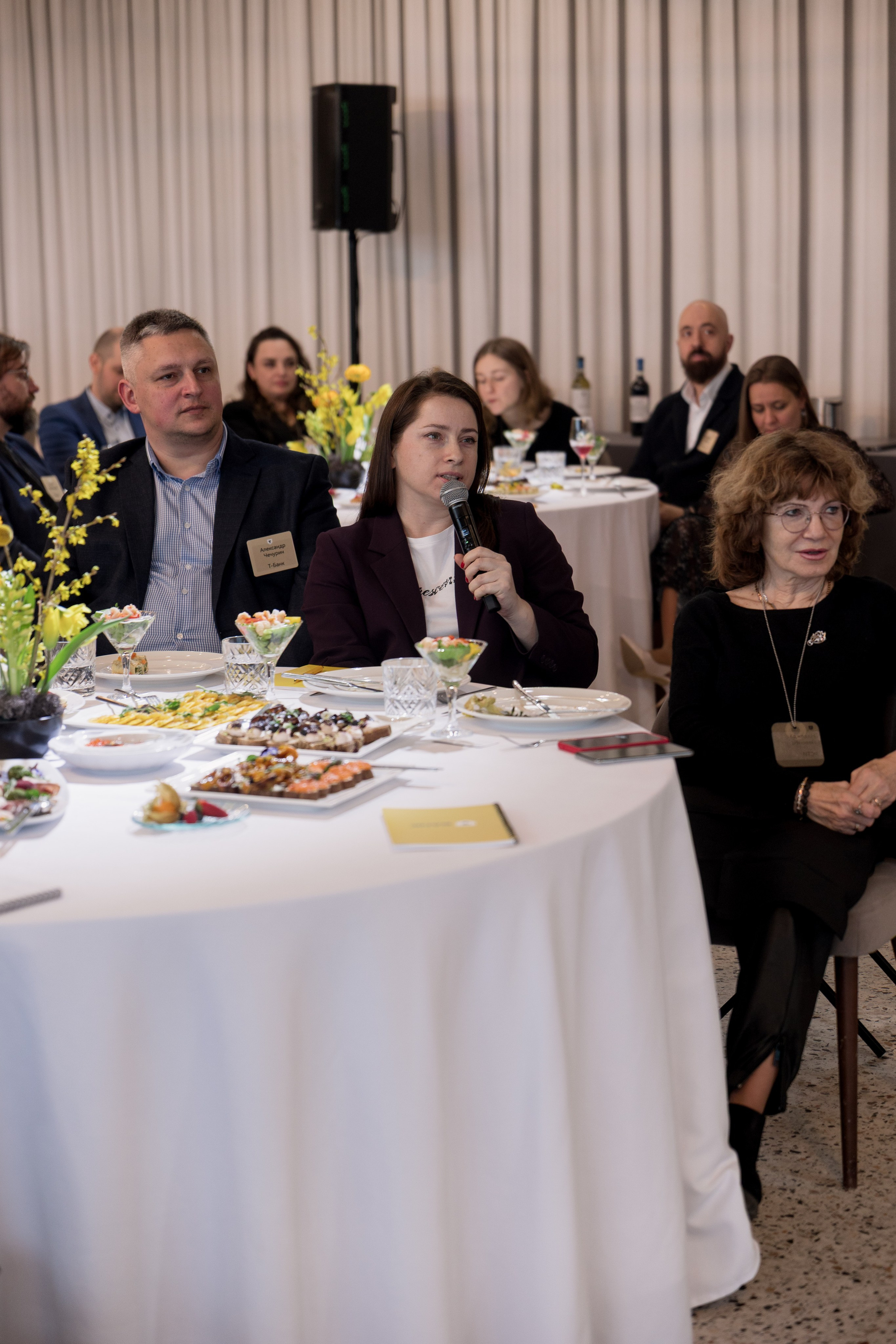 Бизнес-завтрак Тбанк. Фотограф Артем Бросов в Санкт-Петербурге и Дубае