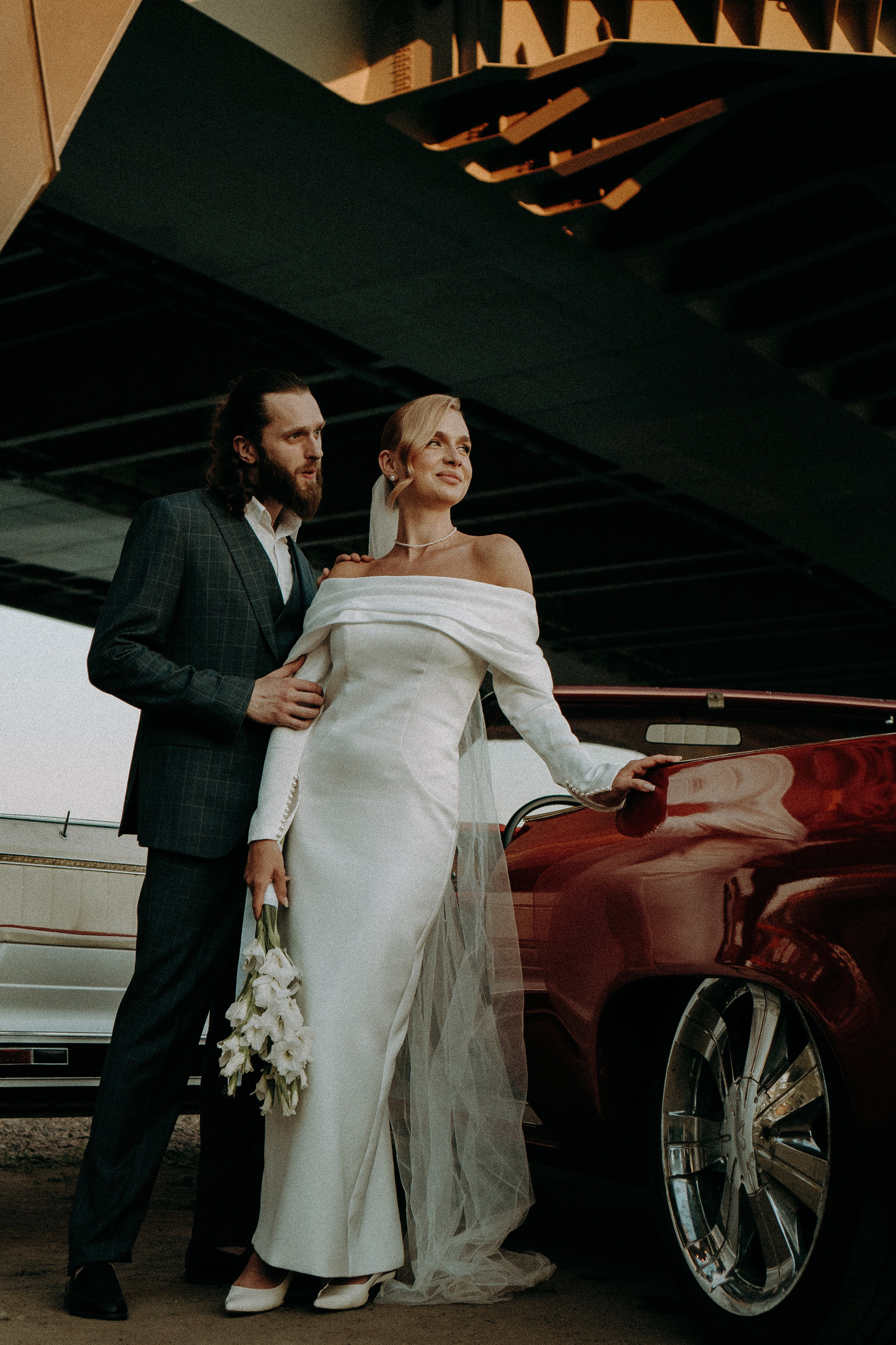 СВАДЕБНАЯ СЬЕМКА ВОЗЛЕ МСОТА БЕТАНКУРА НА КАБРИОЛЕТЕ. Профессиональный фотограф, Санкт-Петербург — Виктория Богомолова