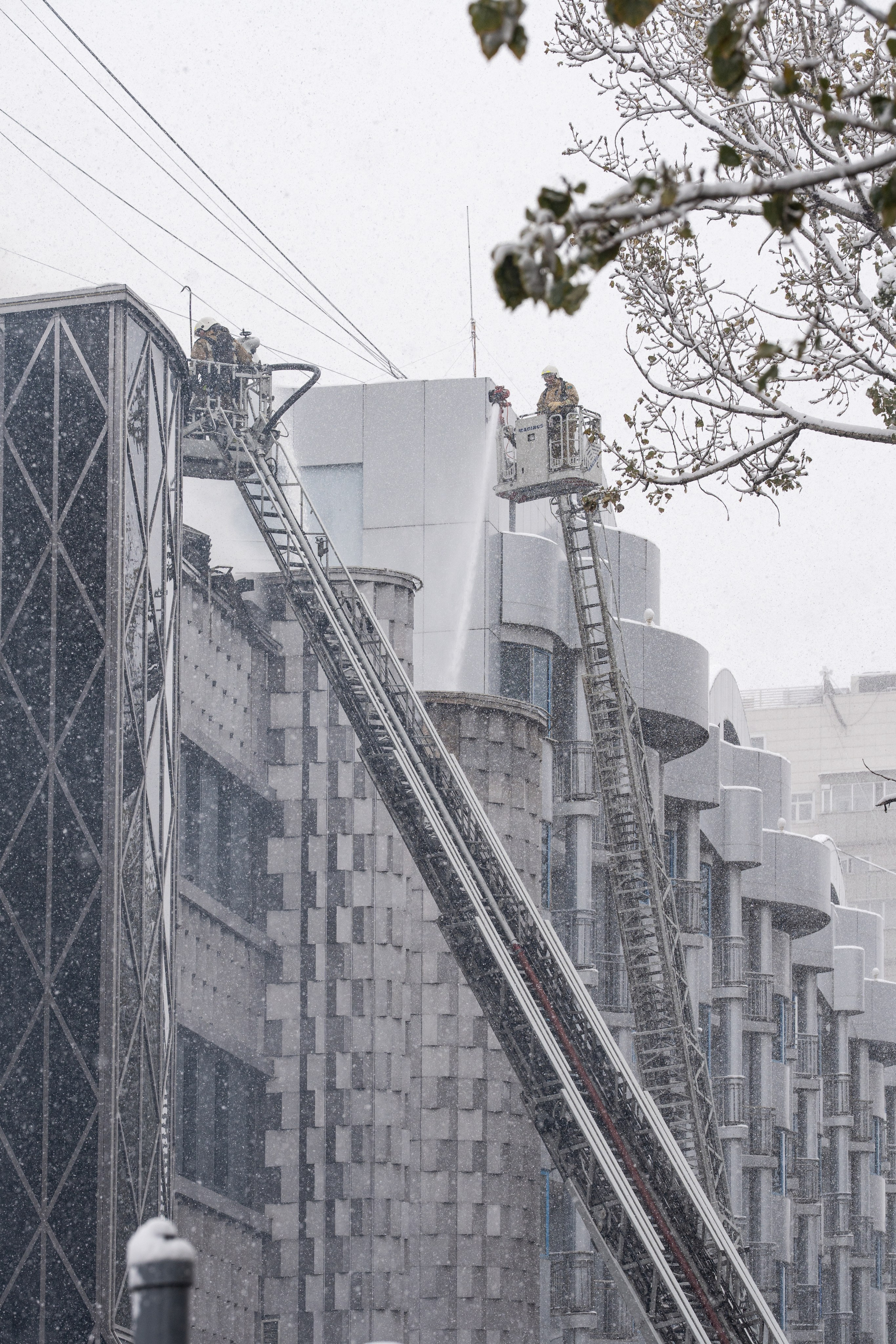 Тушение Пожара. Сайт Алматинского НЮ АРТ, будуар и фэшн фотографа Дениса Карпенко