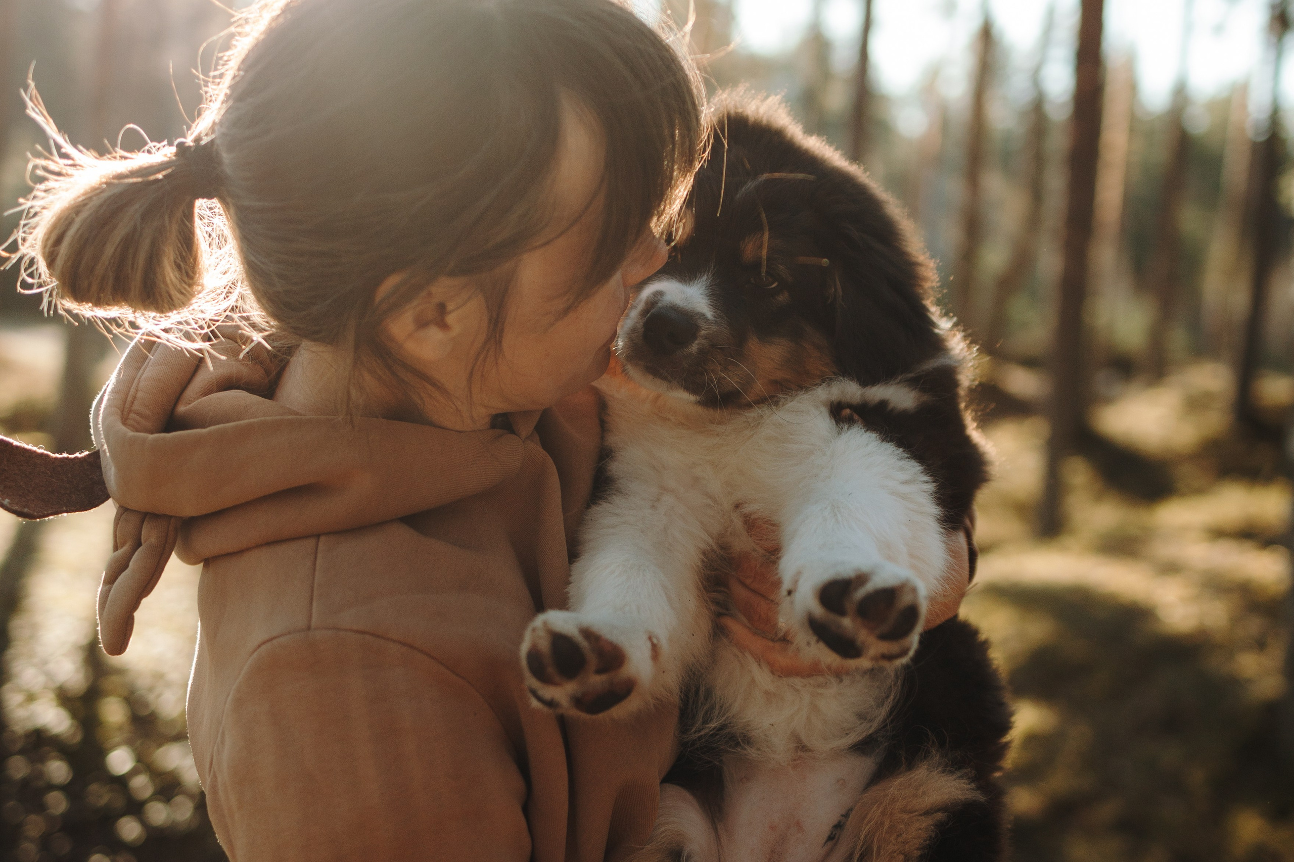 Ира и Шмель. Фотограф — Анималист | Санкт-Петербург